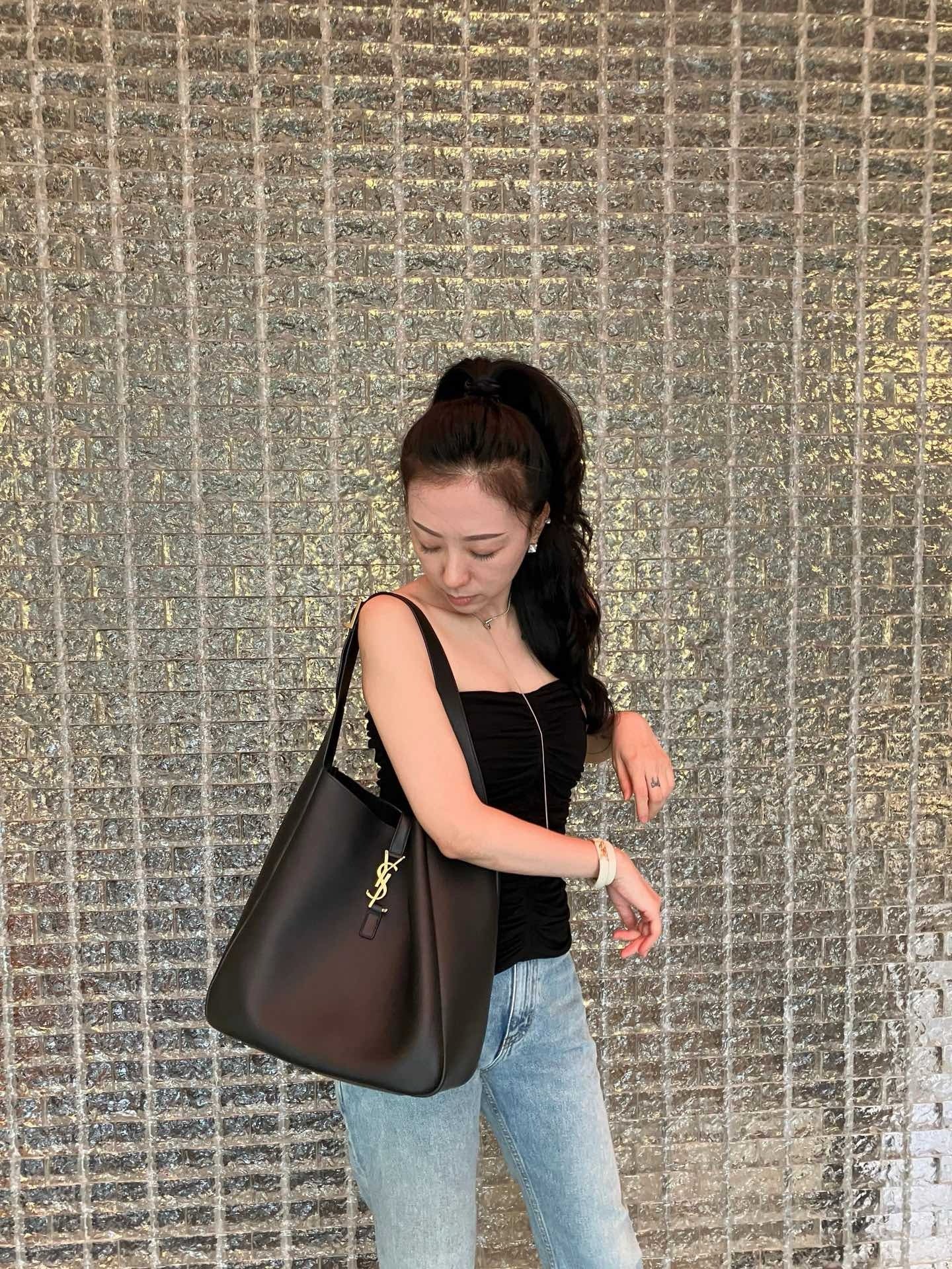 생로랑 LE 5À7 서플 라지 그레인 레더