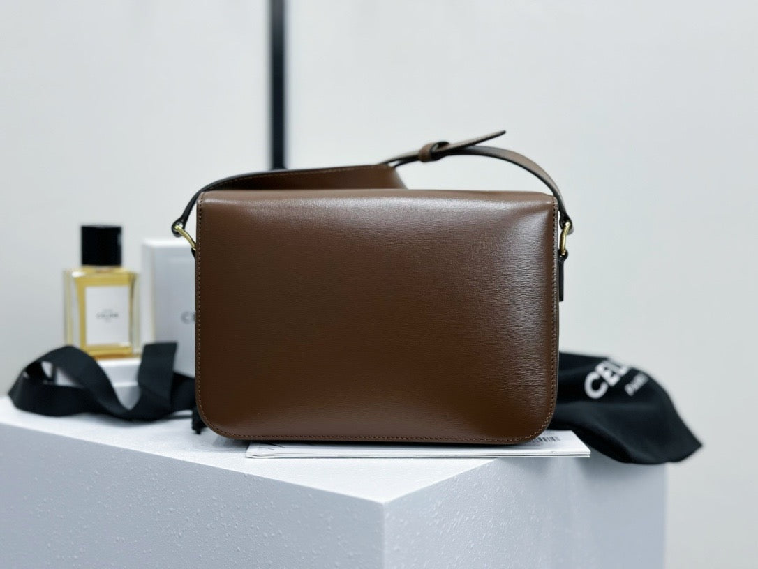 셀린느 트리옹프 숄더백 미디움