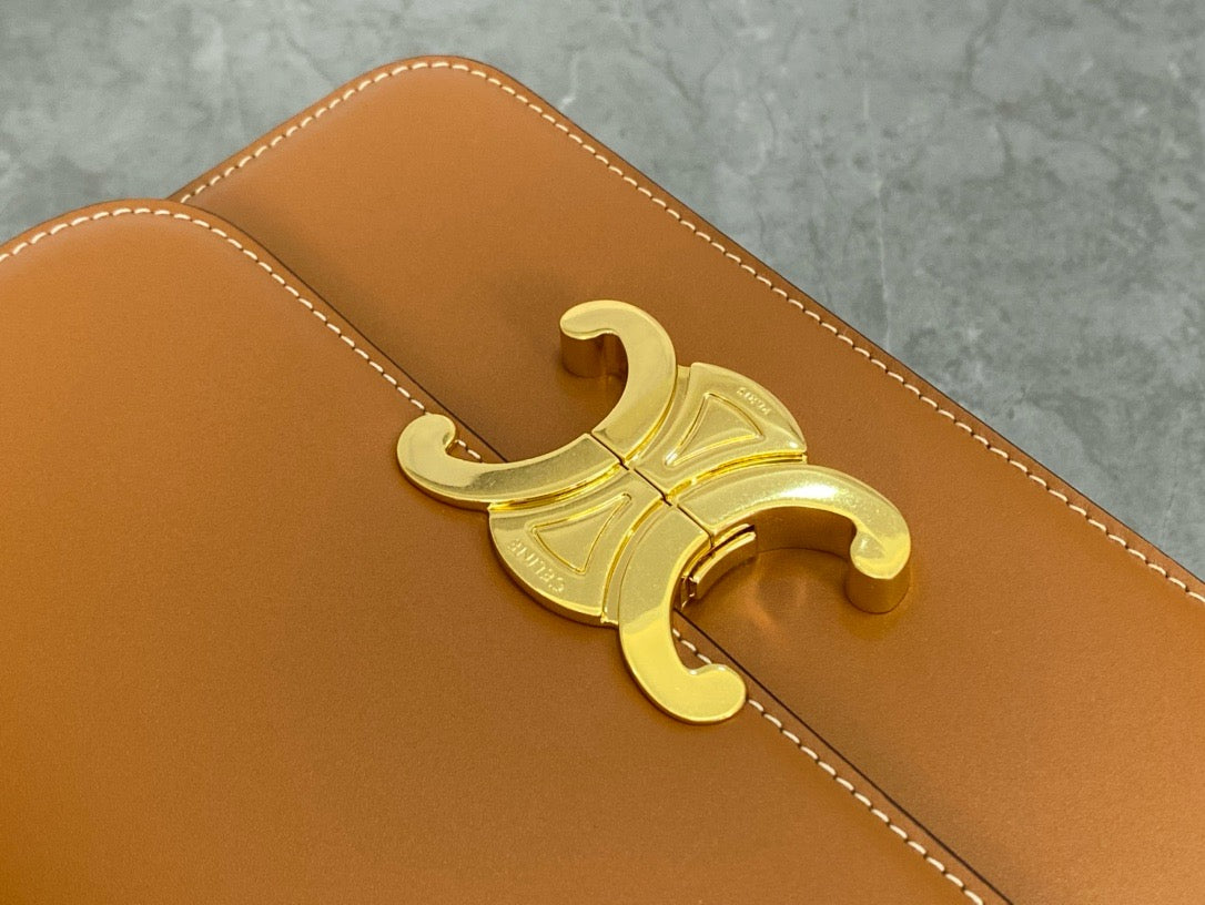 셀린느 트리옹프 숄더백 틴