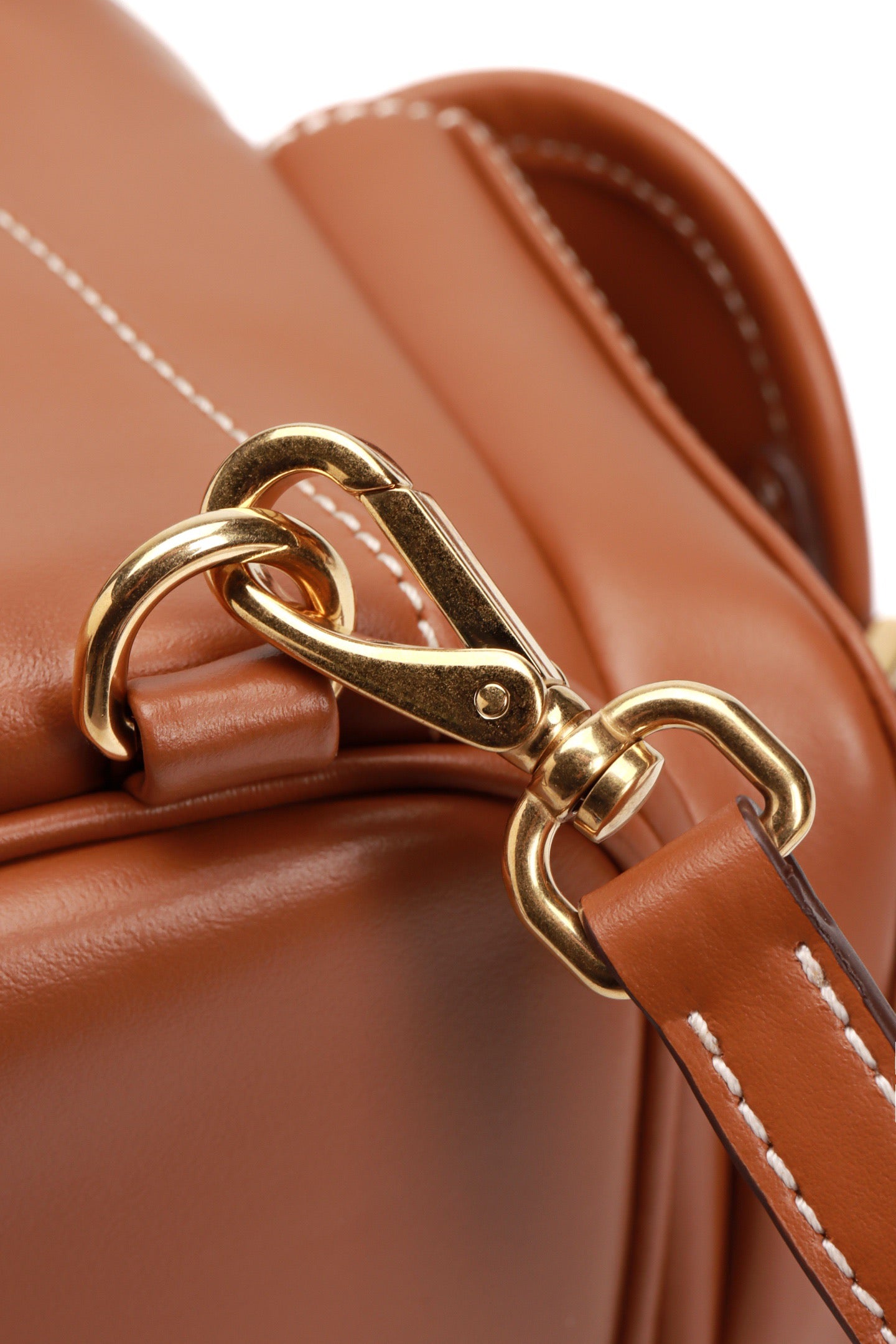 미우미우 가죽 백팩