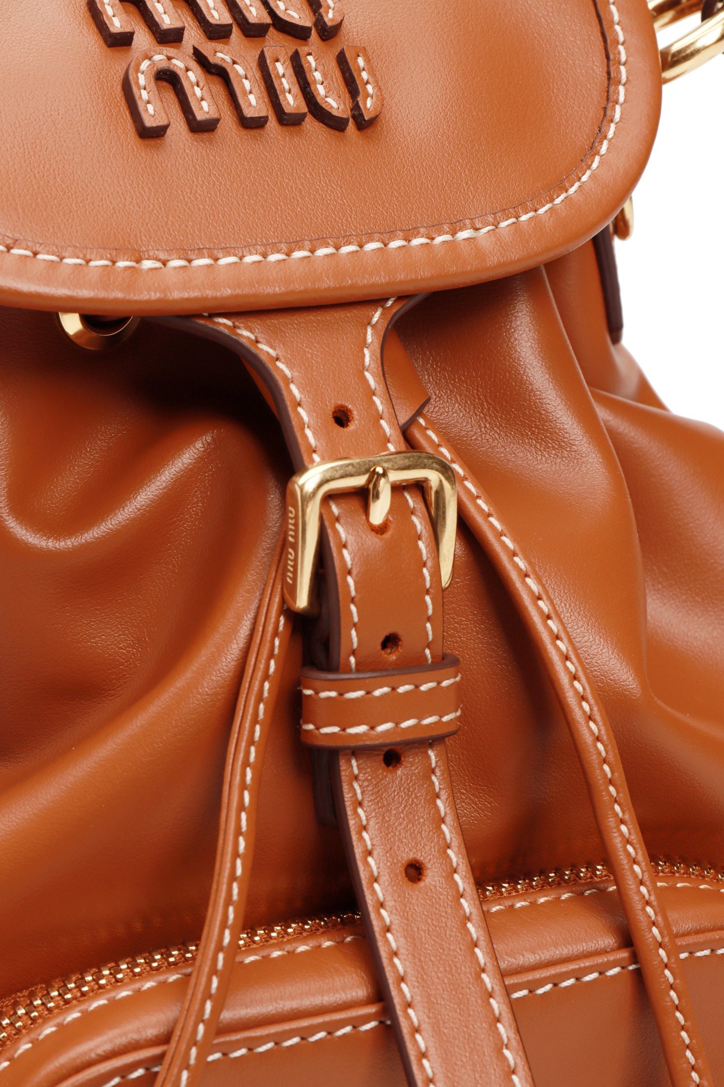 미우미우 가죽 백팩