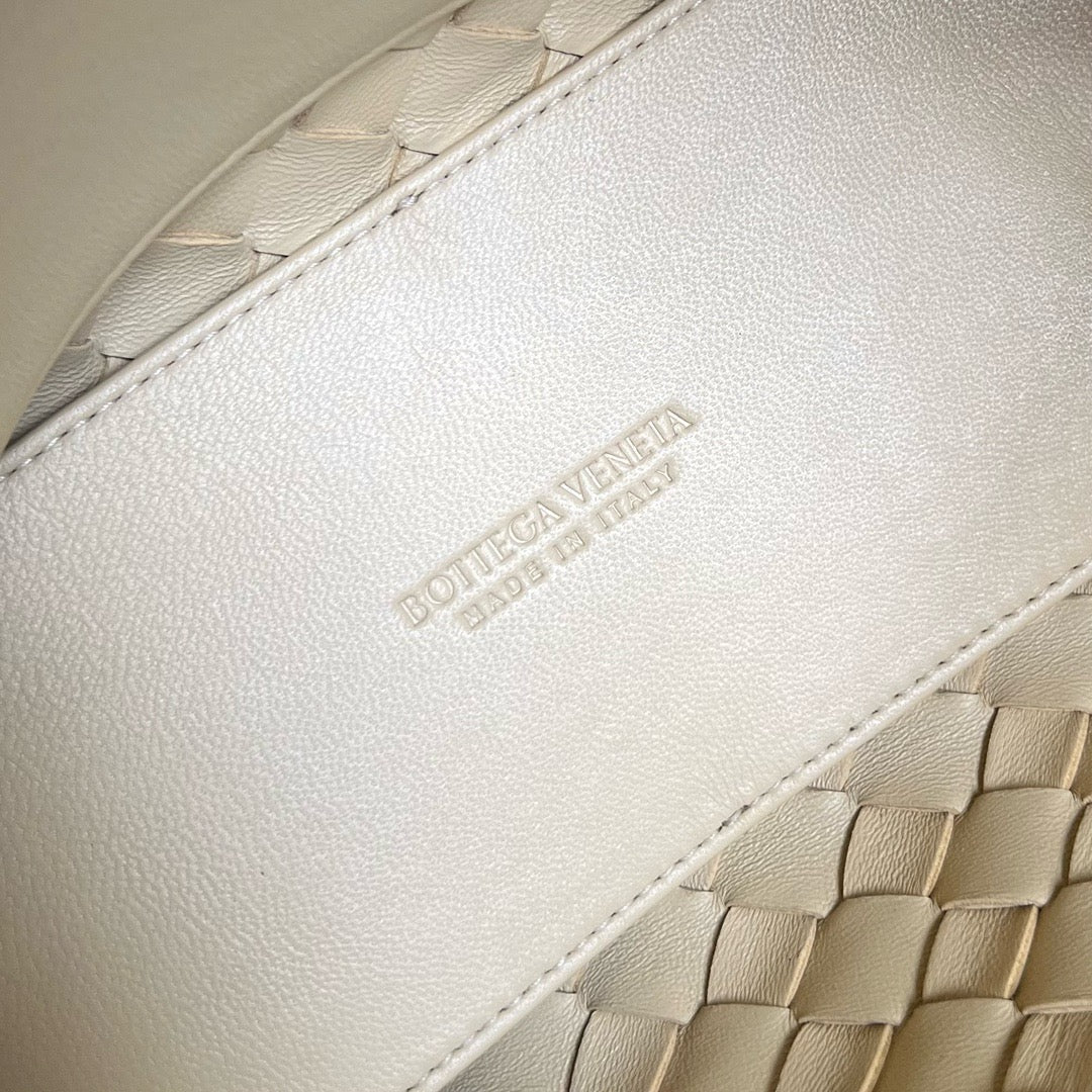 보테가 베네타 안디아모 스몰