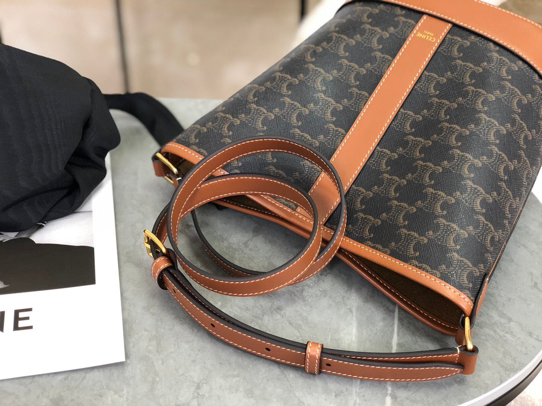 셀린느 트리옹프 버킷백 스몰