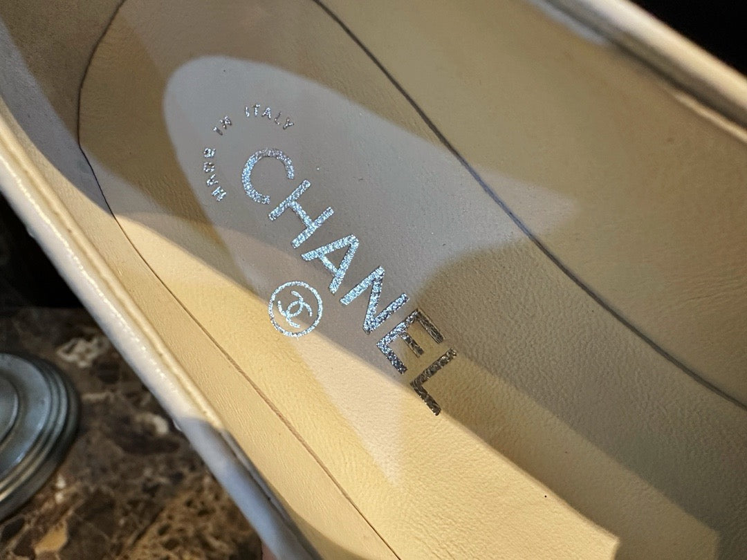 샤넬 퀄팅 CC로고 턴락 로퍼