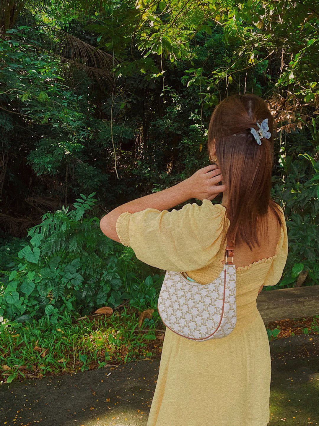 셀린느 아바 숄더백 캔버스