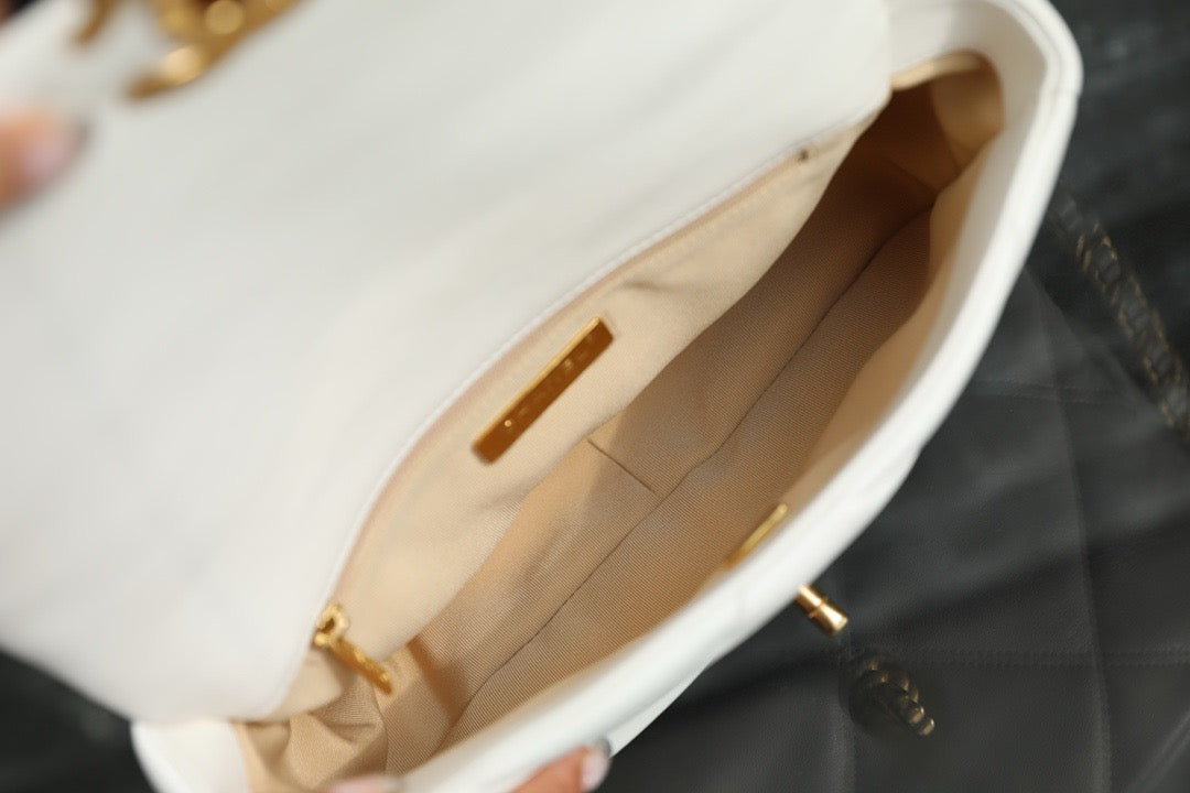 샤넬 19백 미디움