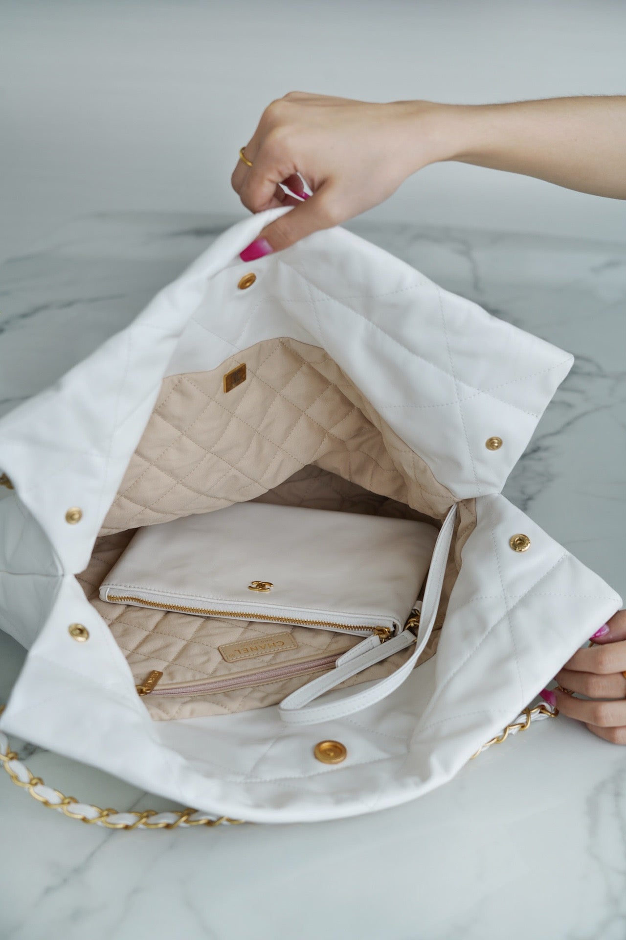 샤넬 22백 미디움 (유색)