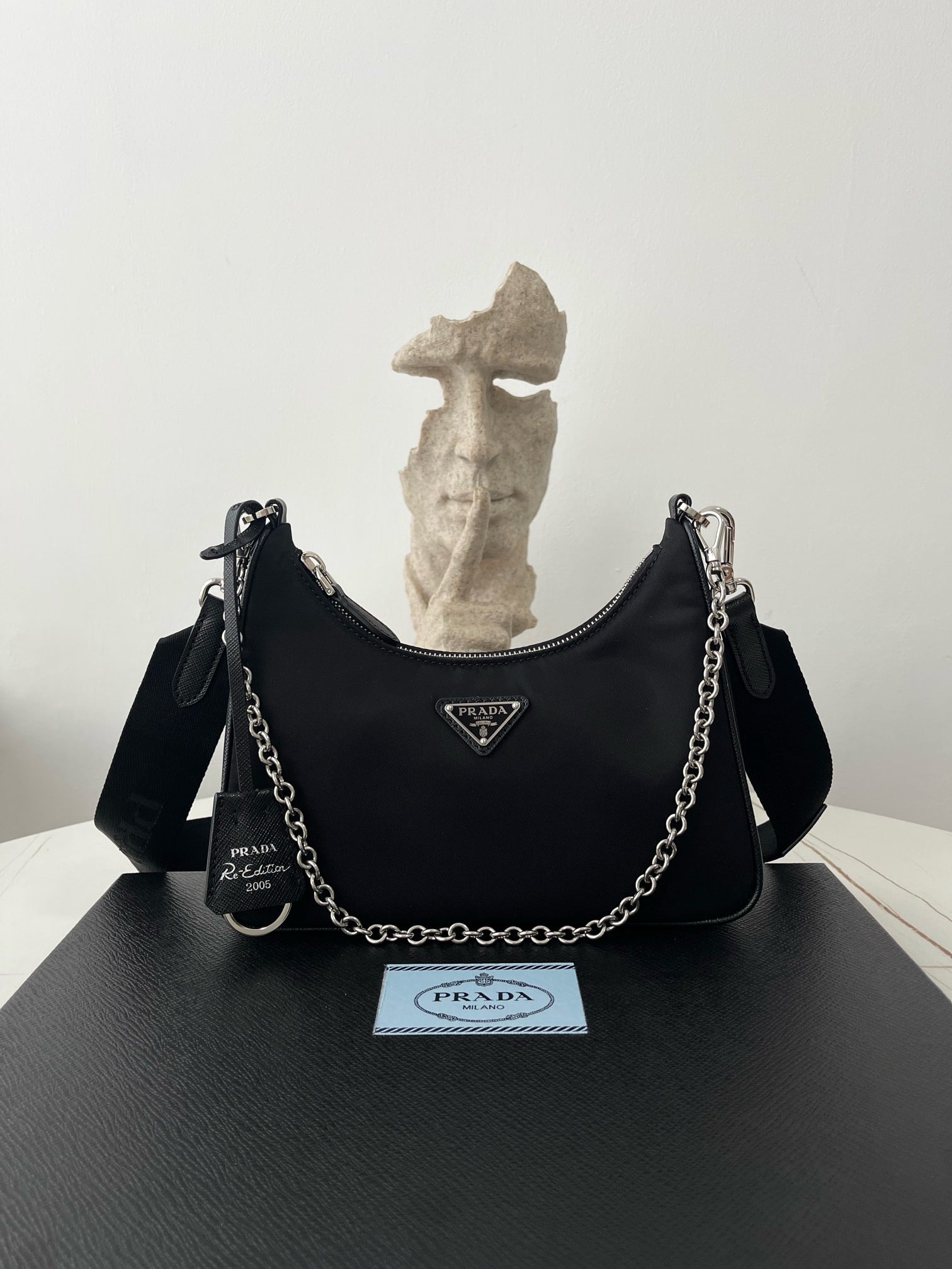 프라다 테수토 체인 호보백