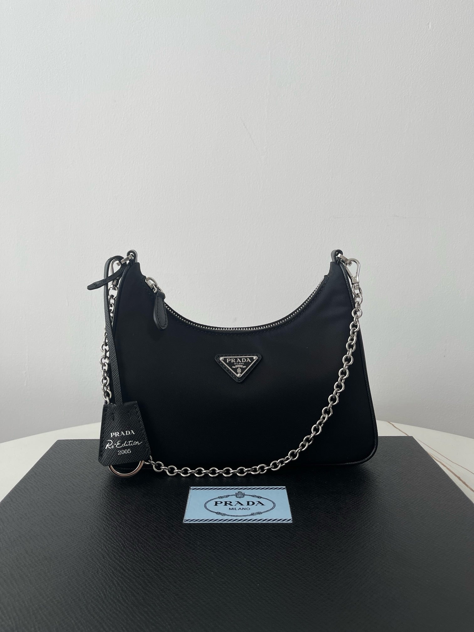 프라다 테수토 체인 호보백