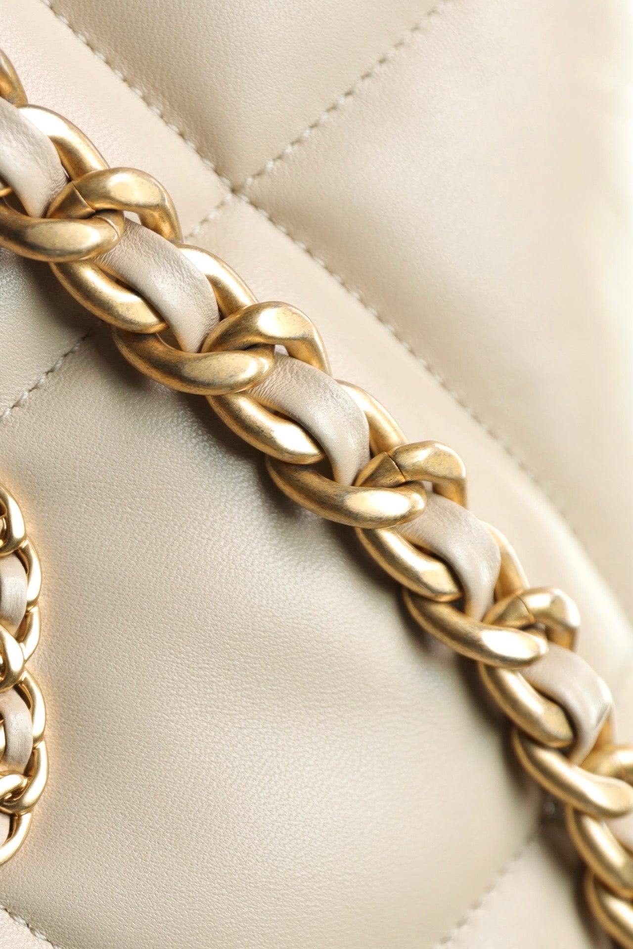 샤넬 19백 미디움