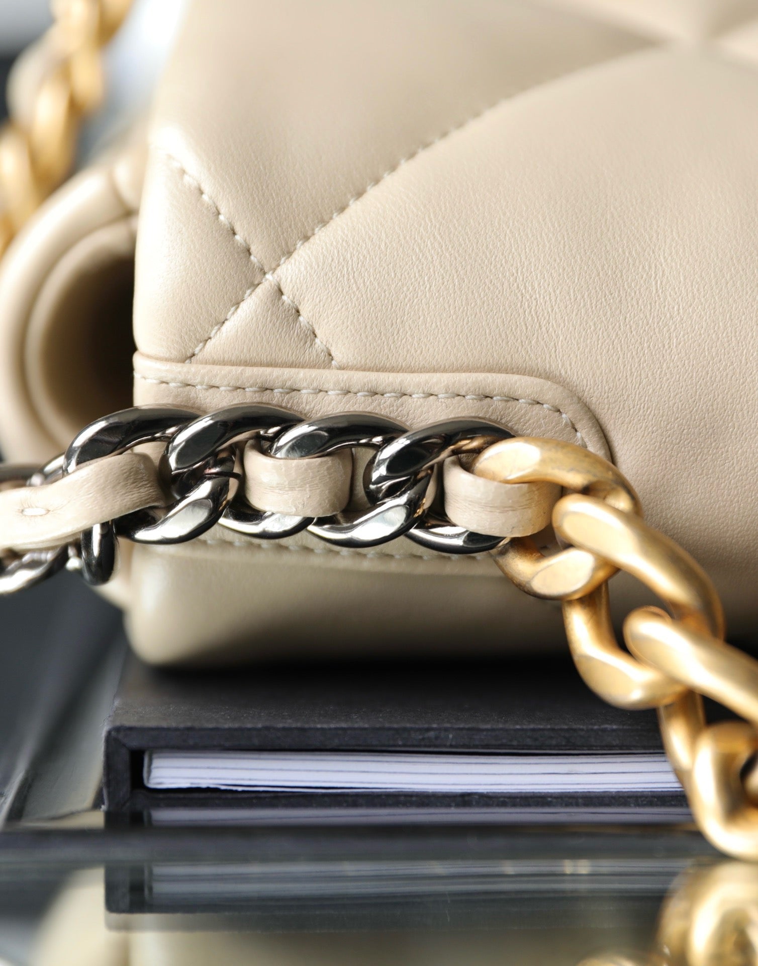 샤넬 19백 미디움