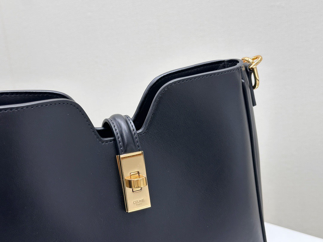 셀린느 16 소프트 까미유 스몰