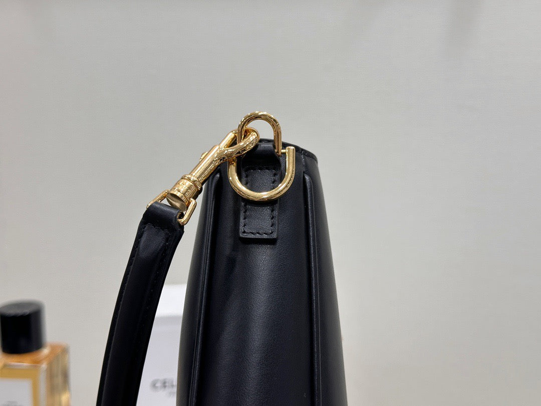 셀린느 16 소프트 까미유 스몰