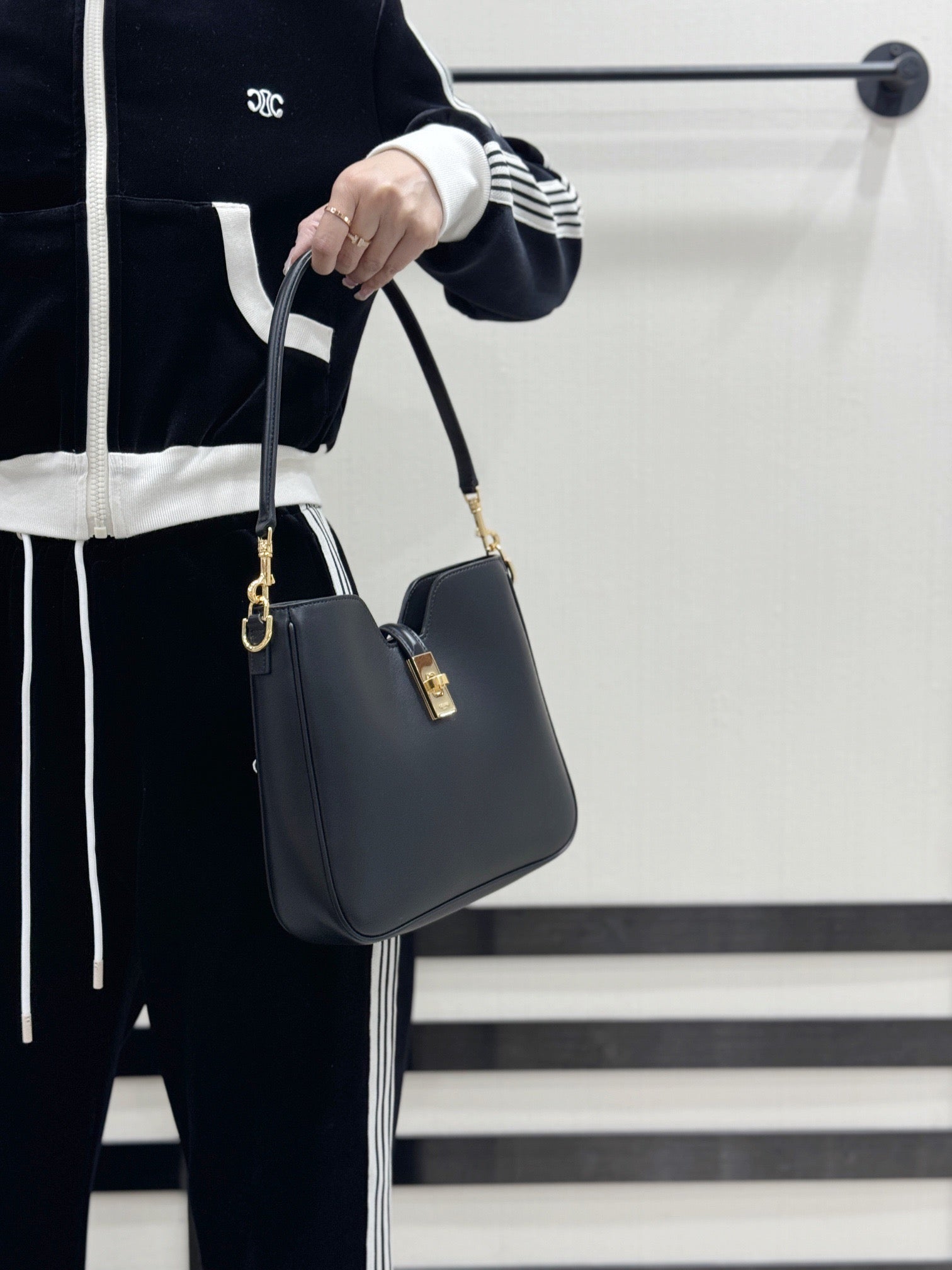 셀린느 16 소프트 까미유 스몰