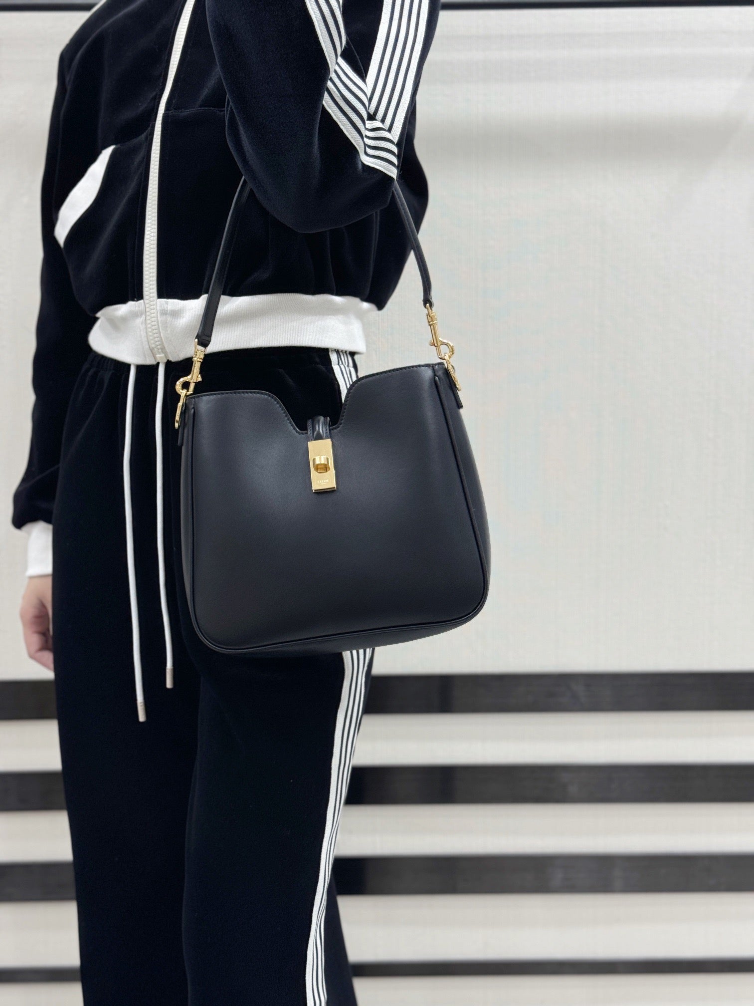 셀린느 16 소프트 까미유 스몰