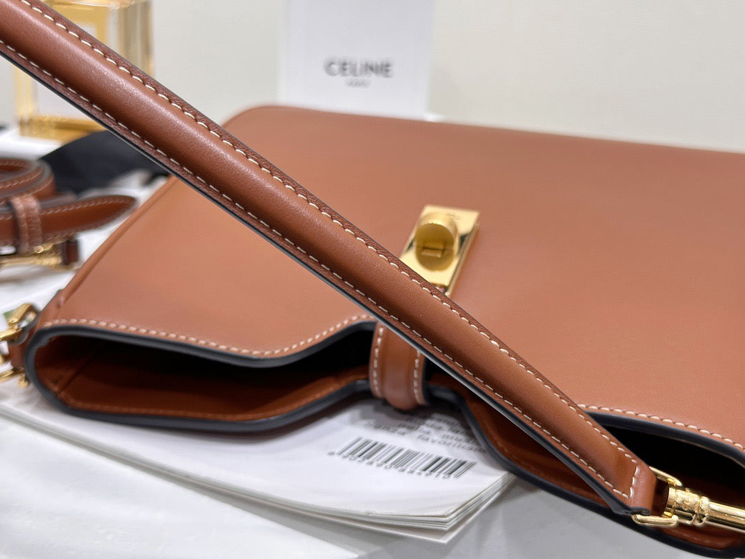 셀린느 16 소프트 까미유 스몰