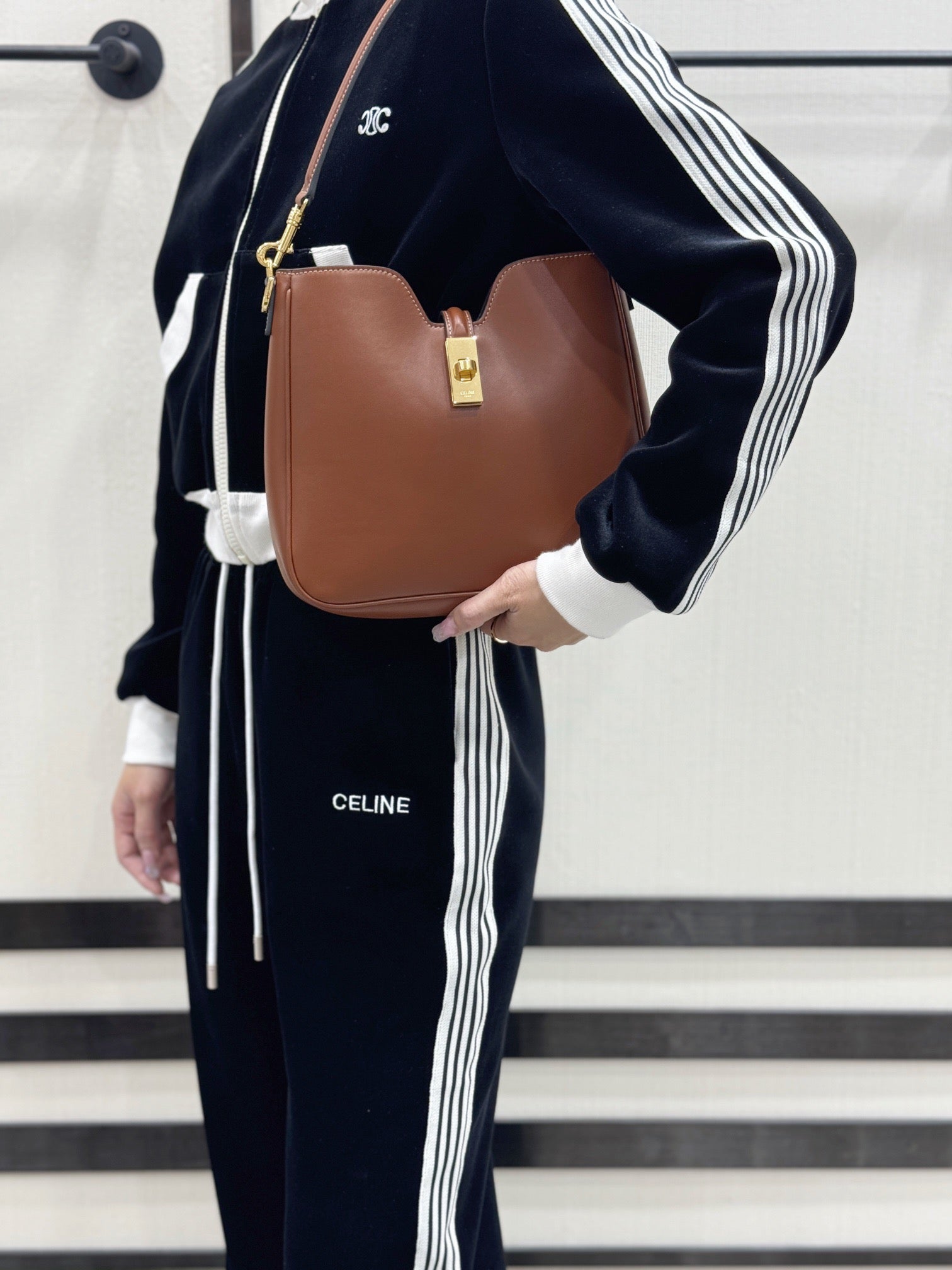 셀린느 16 소프트 까미유 스몰