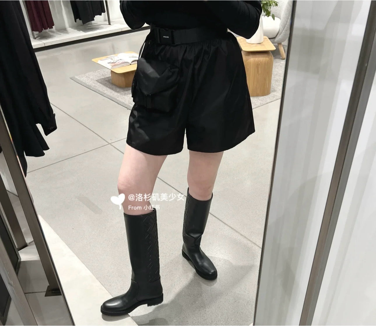 펜디 엠보스드 FF  롱 부츠