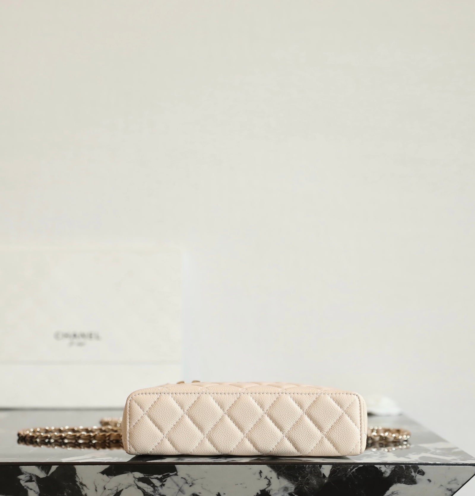 샤넬 클래식 체인 베니티 탑핸들 백