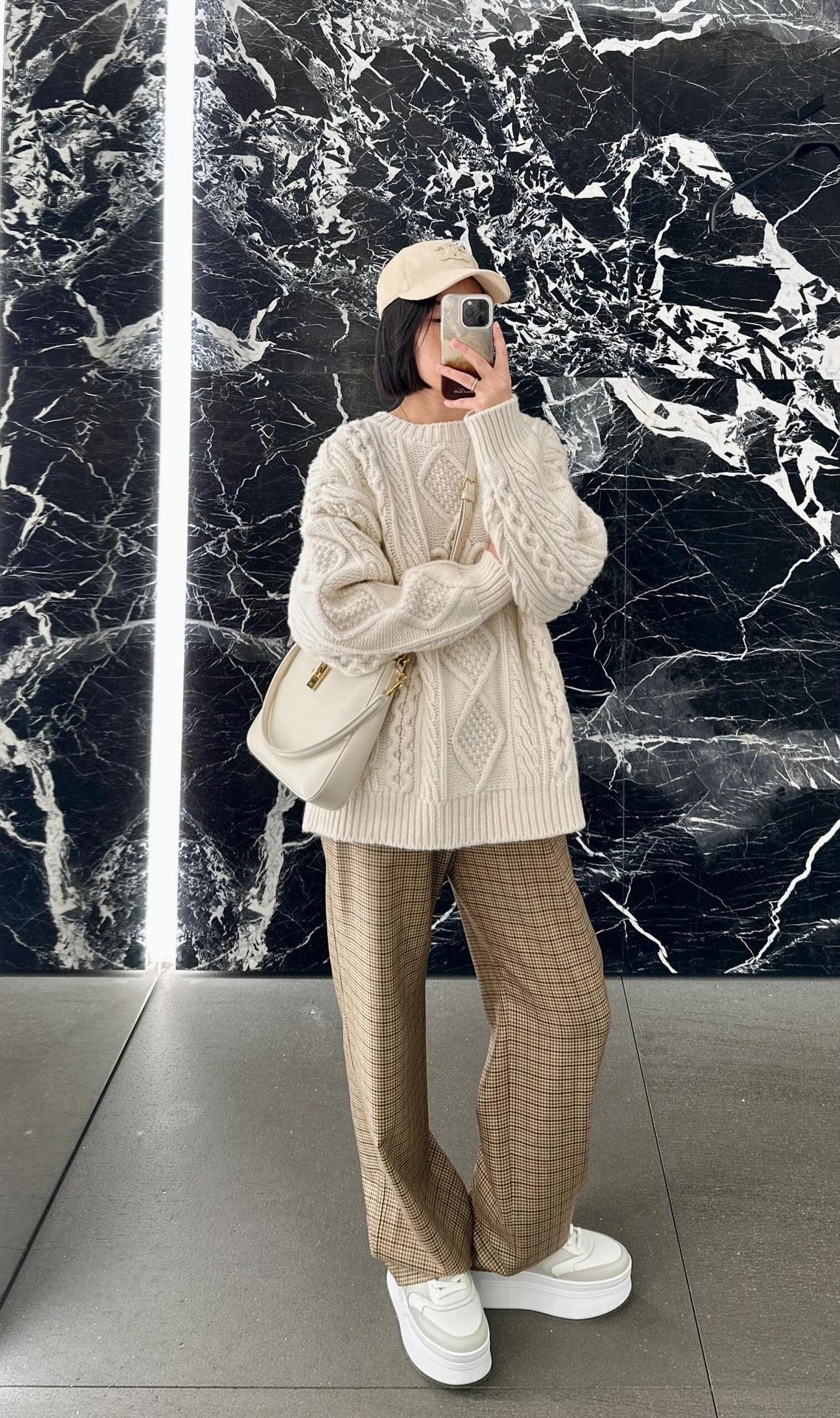 셀린느 16 소프트 까미유 스몰