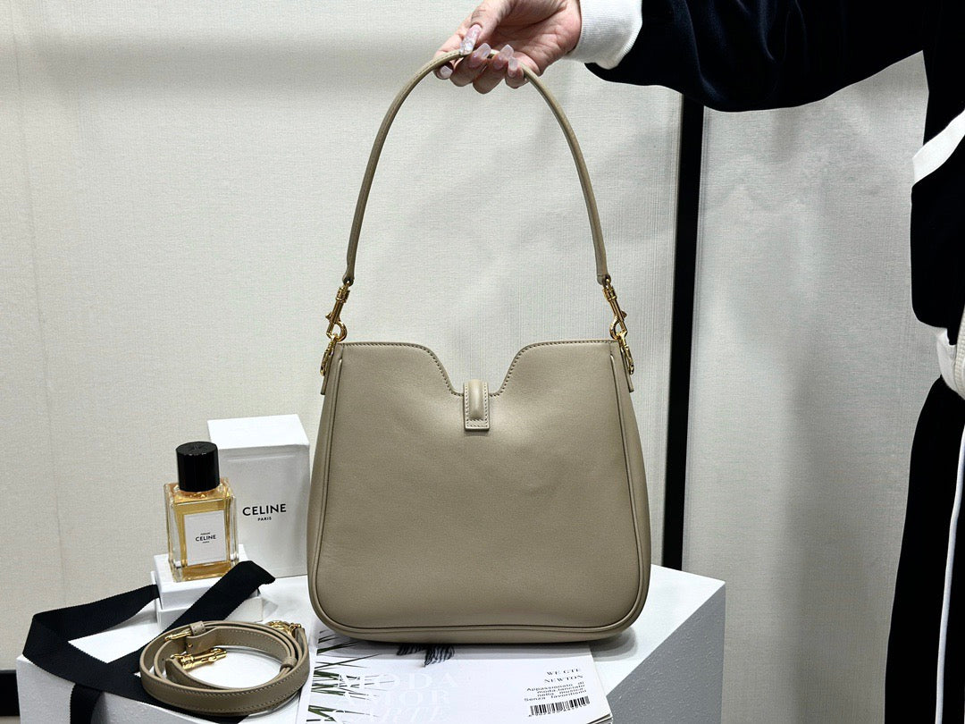 셀린느 16 소프트 까미유 스몰