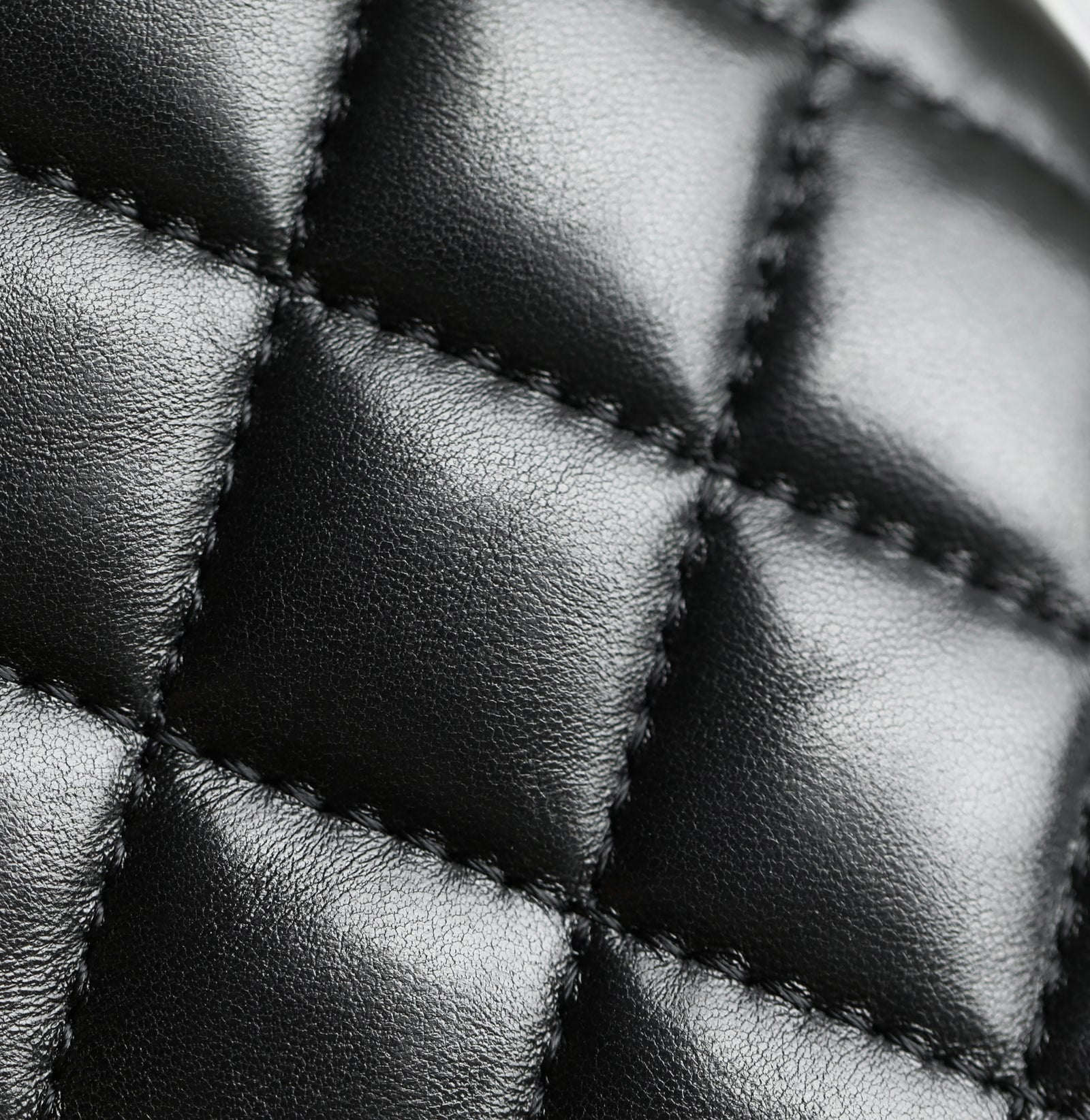 샤넬 25P 탑핸들 플랩백