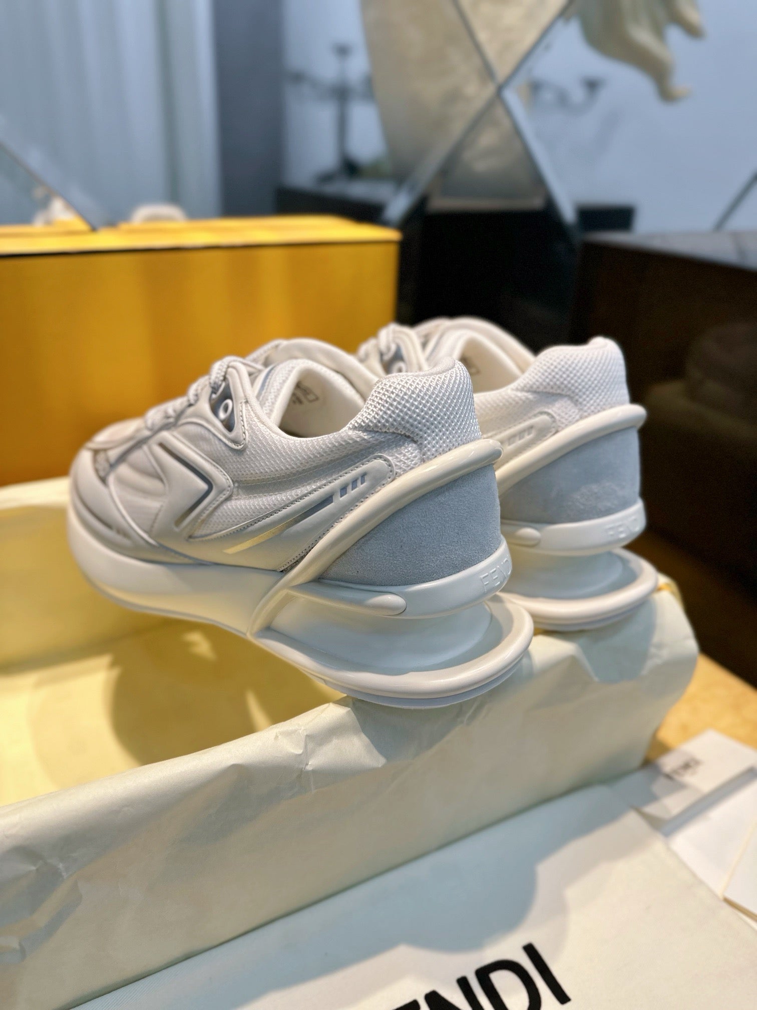 펜디 퍼스트 1 스니커즈