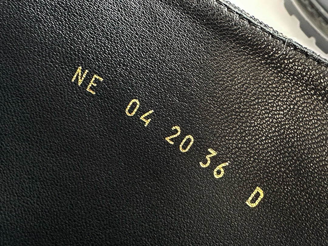 디올 D 메이저 앵클 부츠