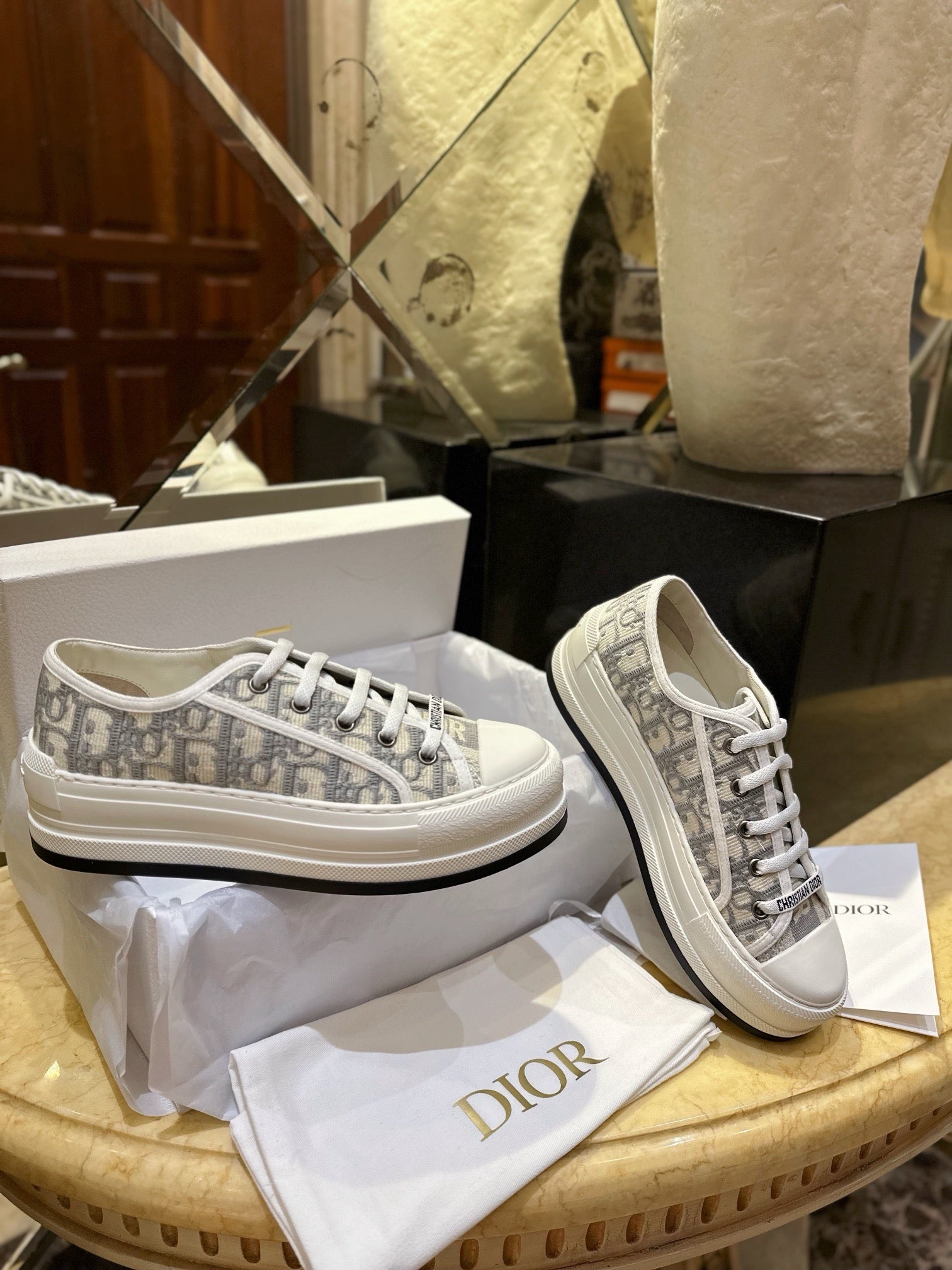 디올 오블리크 플랫폼 스니커즈