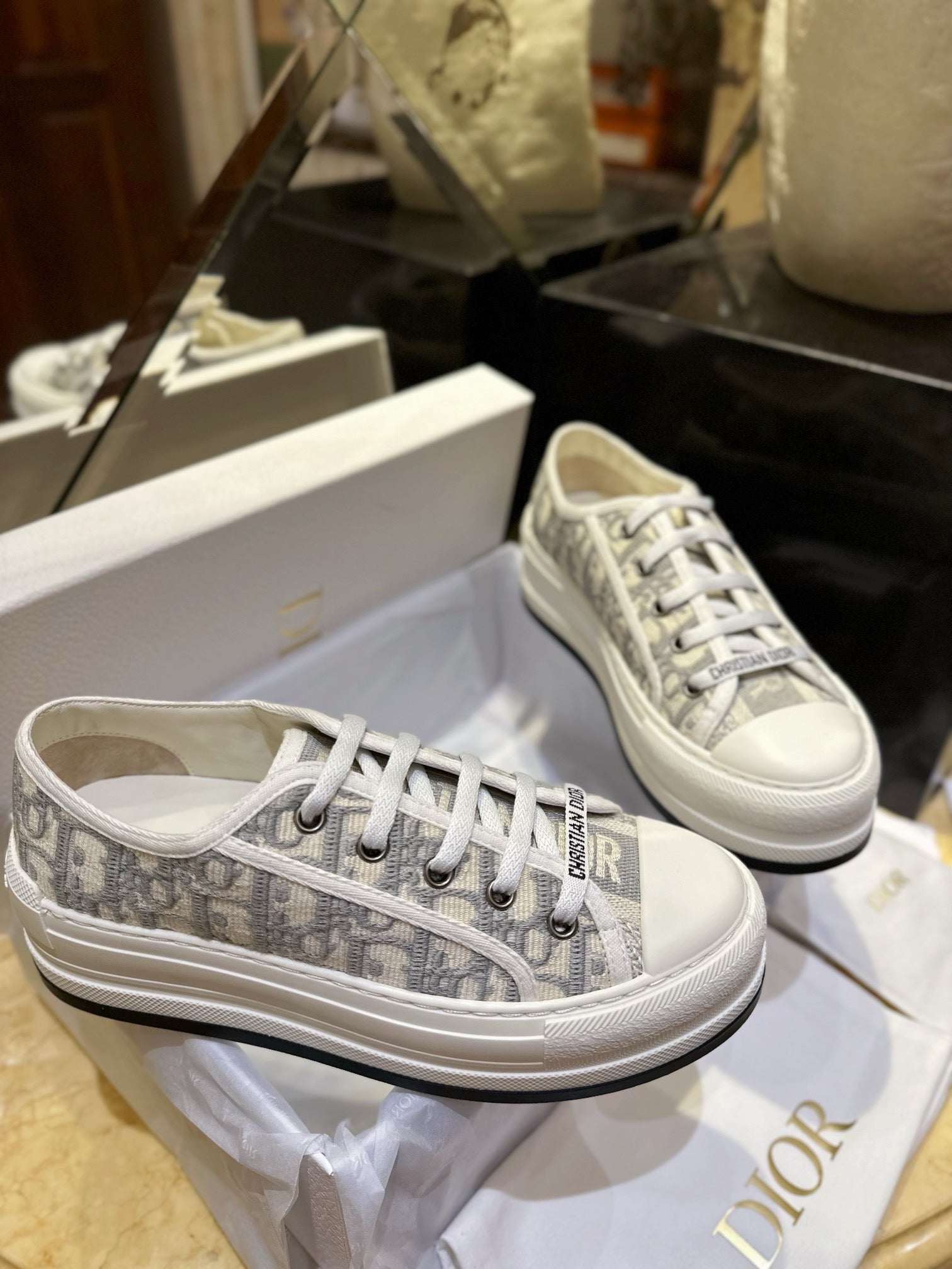 디올 오블리크 플랫폼 스니커즈