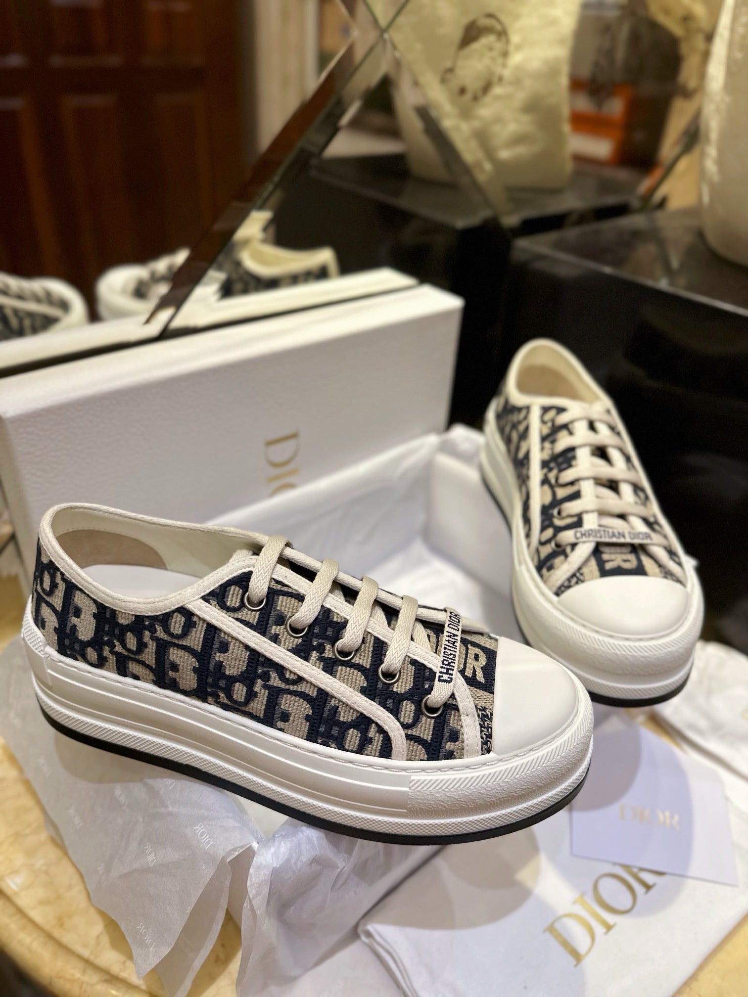 디올 오블리크 플랫폼 스니커즈