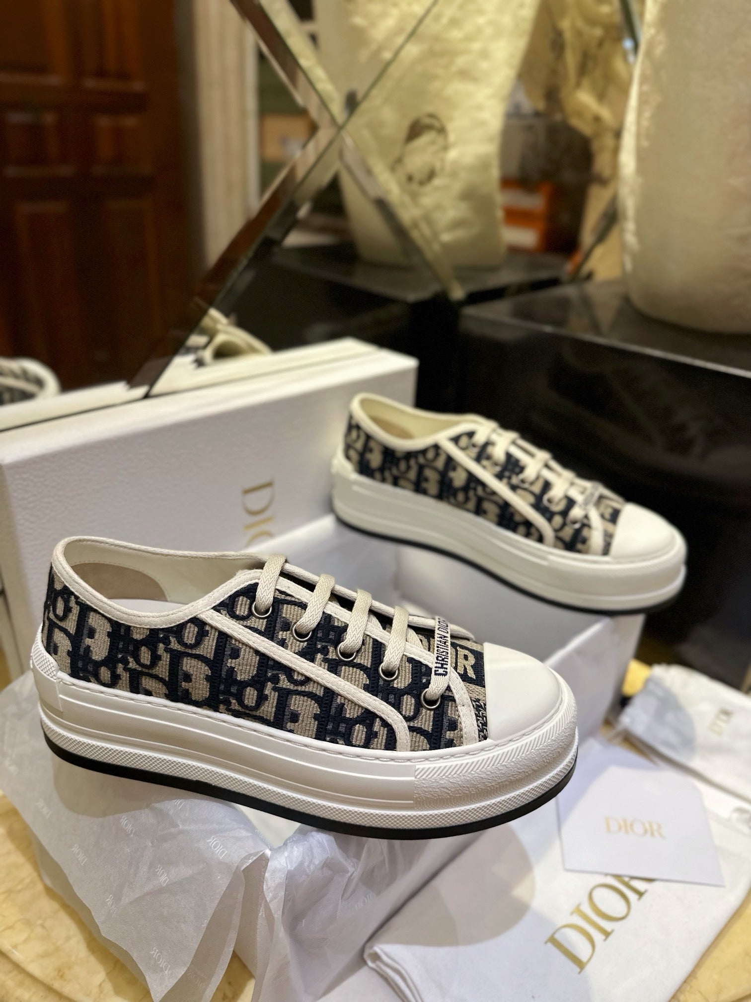 디올 오블리크 플랫폼 스니커즈