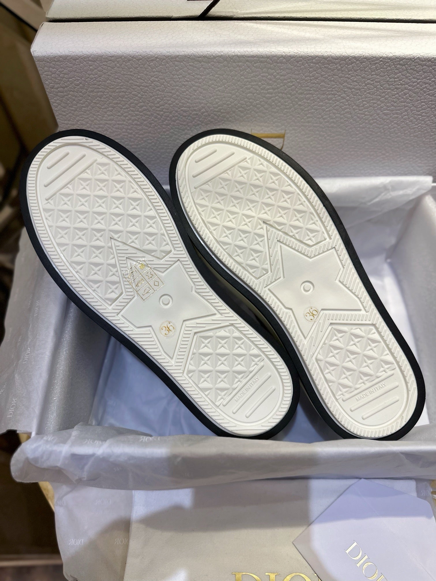 디올 오블리크 플랫폼 스니커즈