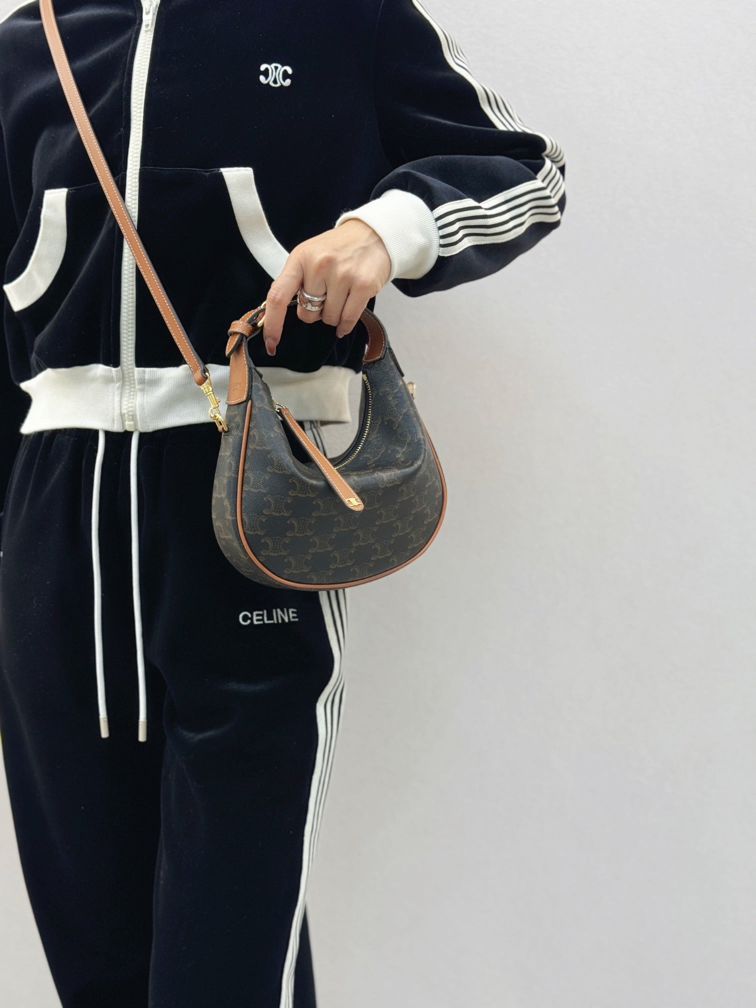 셀린느 틴 룰루백