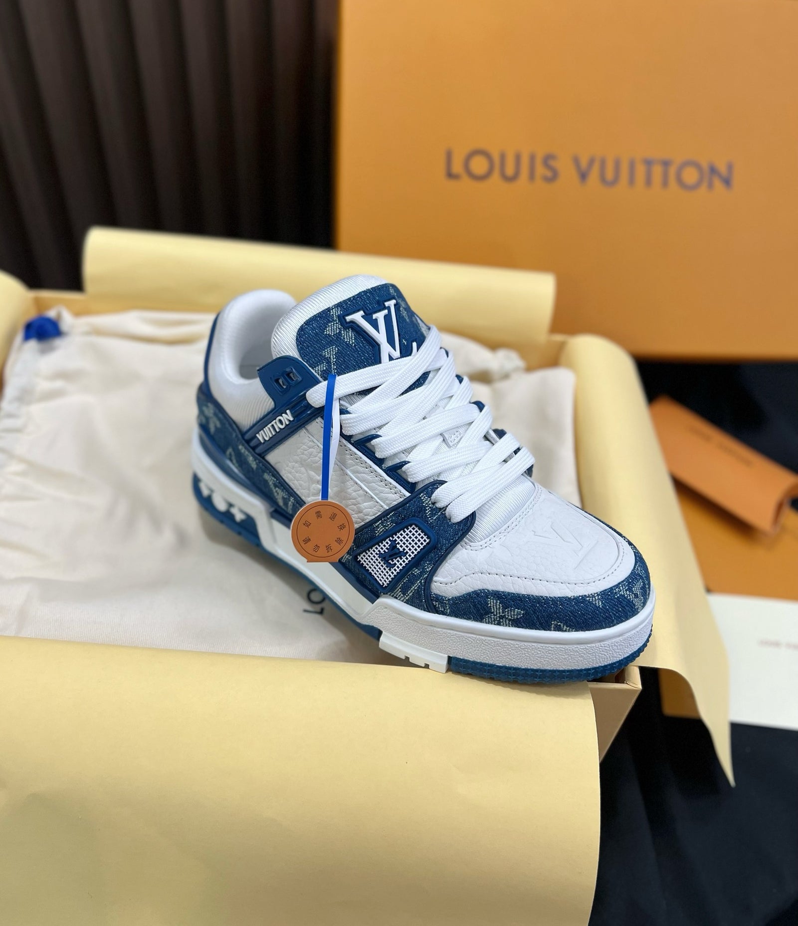 루이비통 LV 트레이너 스니커즈