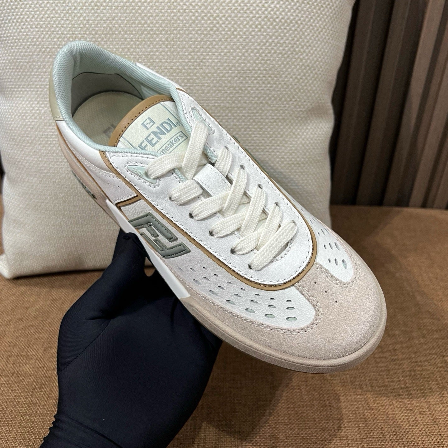 펜디 매치 레이스업 스니커즈