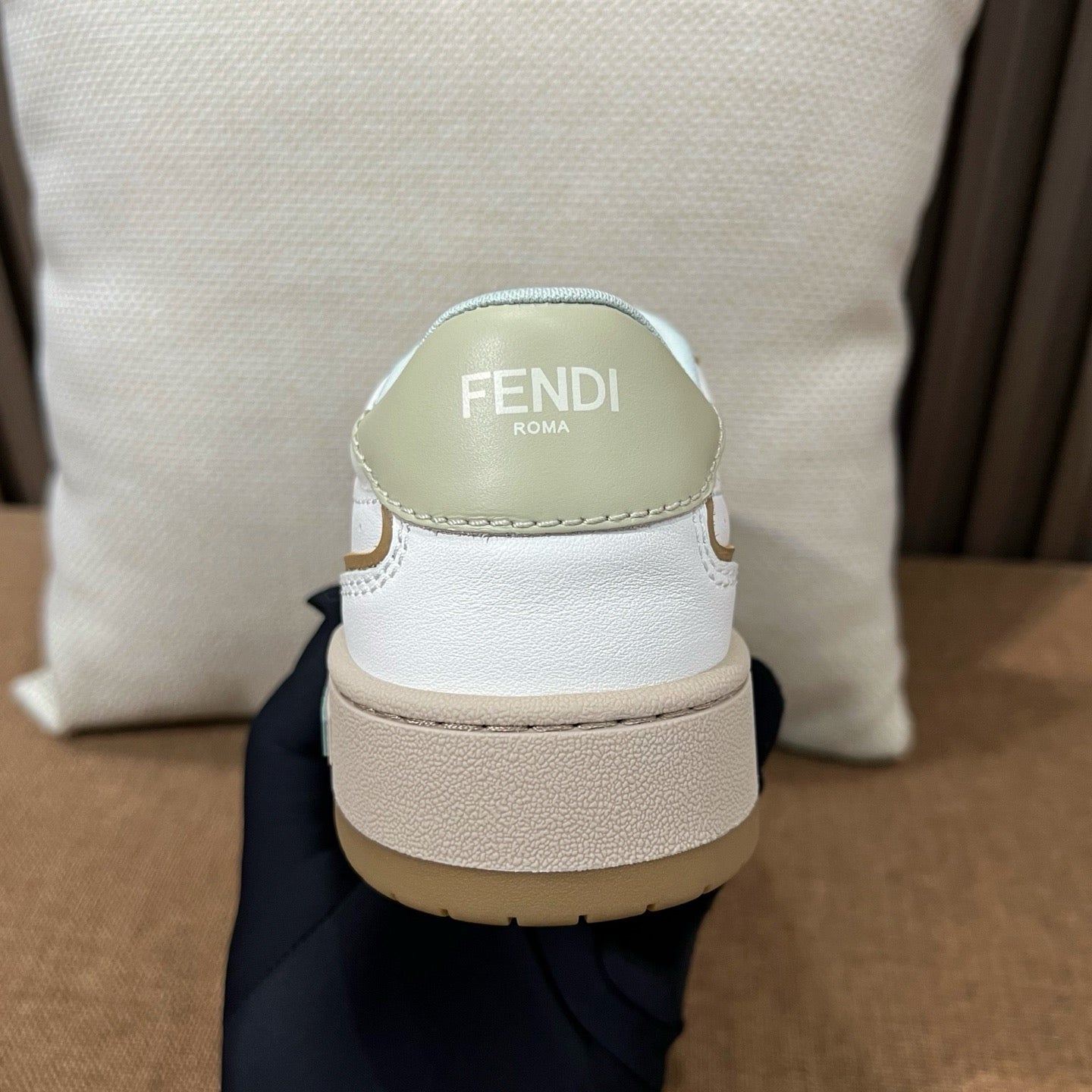 펜디 매치 레이스업 스니커즈