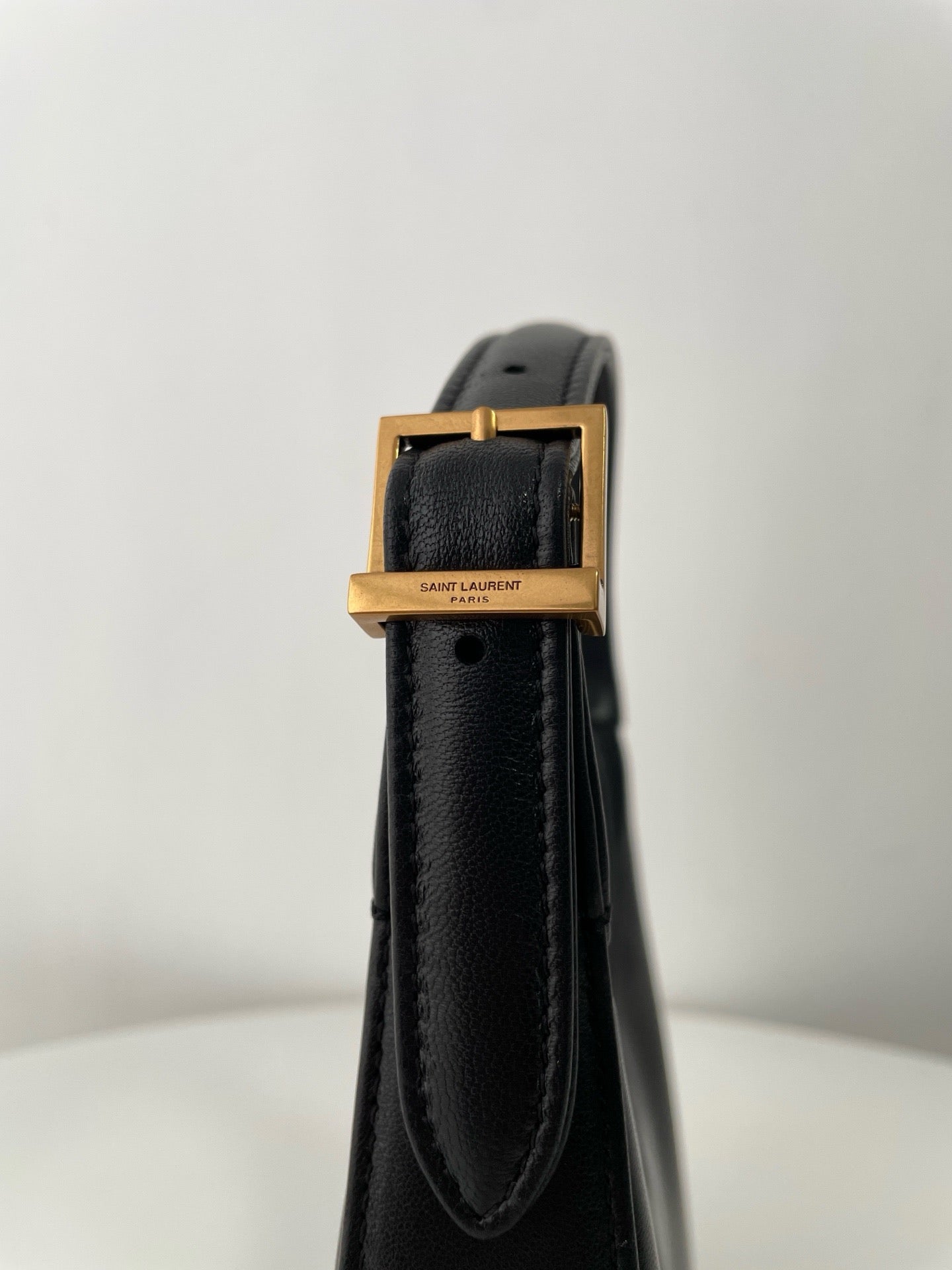 생로랑 칼립소 호보 백 미니