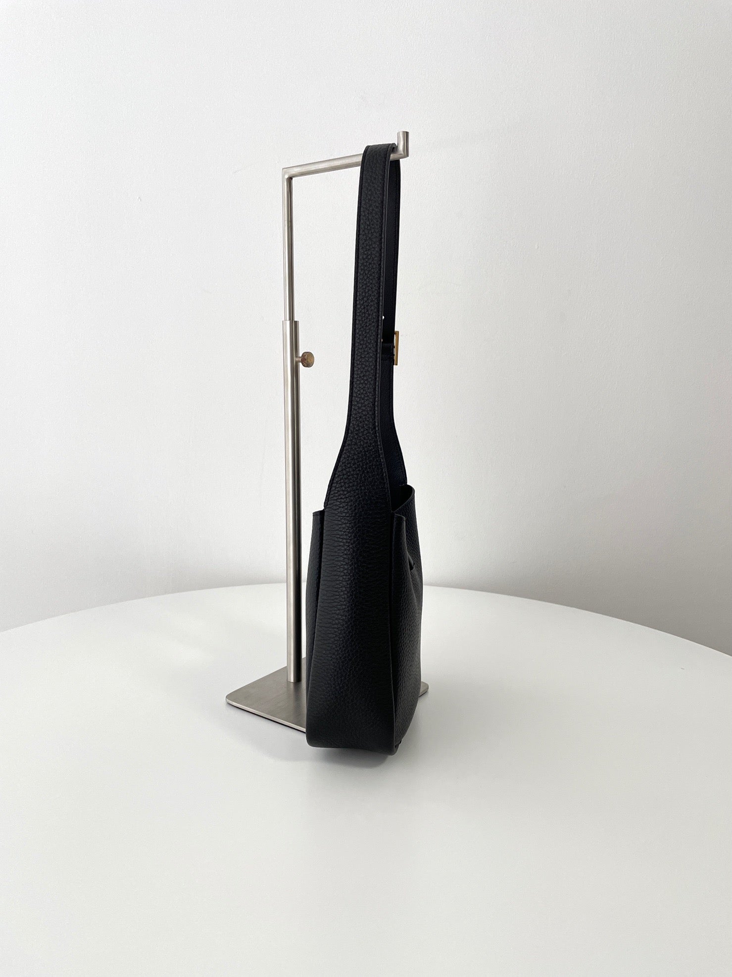 생로랑 LE 5À7 서플 베이비 그레인 레더