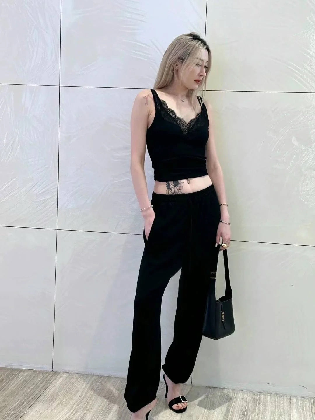 생로랑 LE 5À7 서플 베이비 그레인 레더