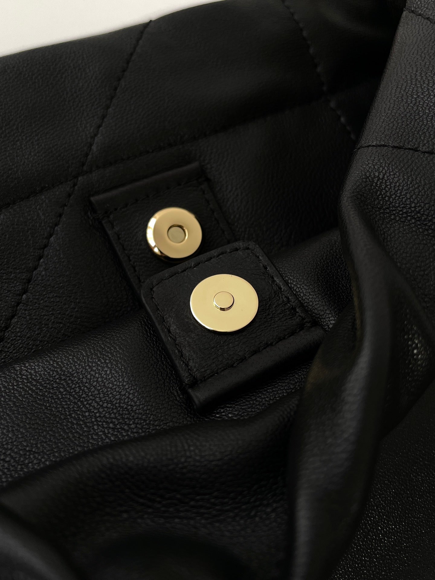 생로랑 제이미 4.3 포숑 램스킨