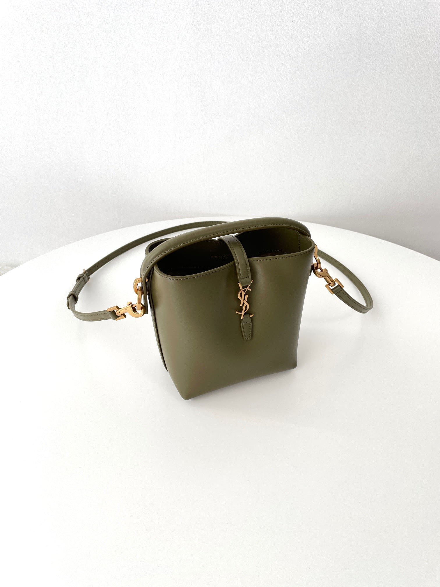 생로랑 LE 37 버킷백 미니