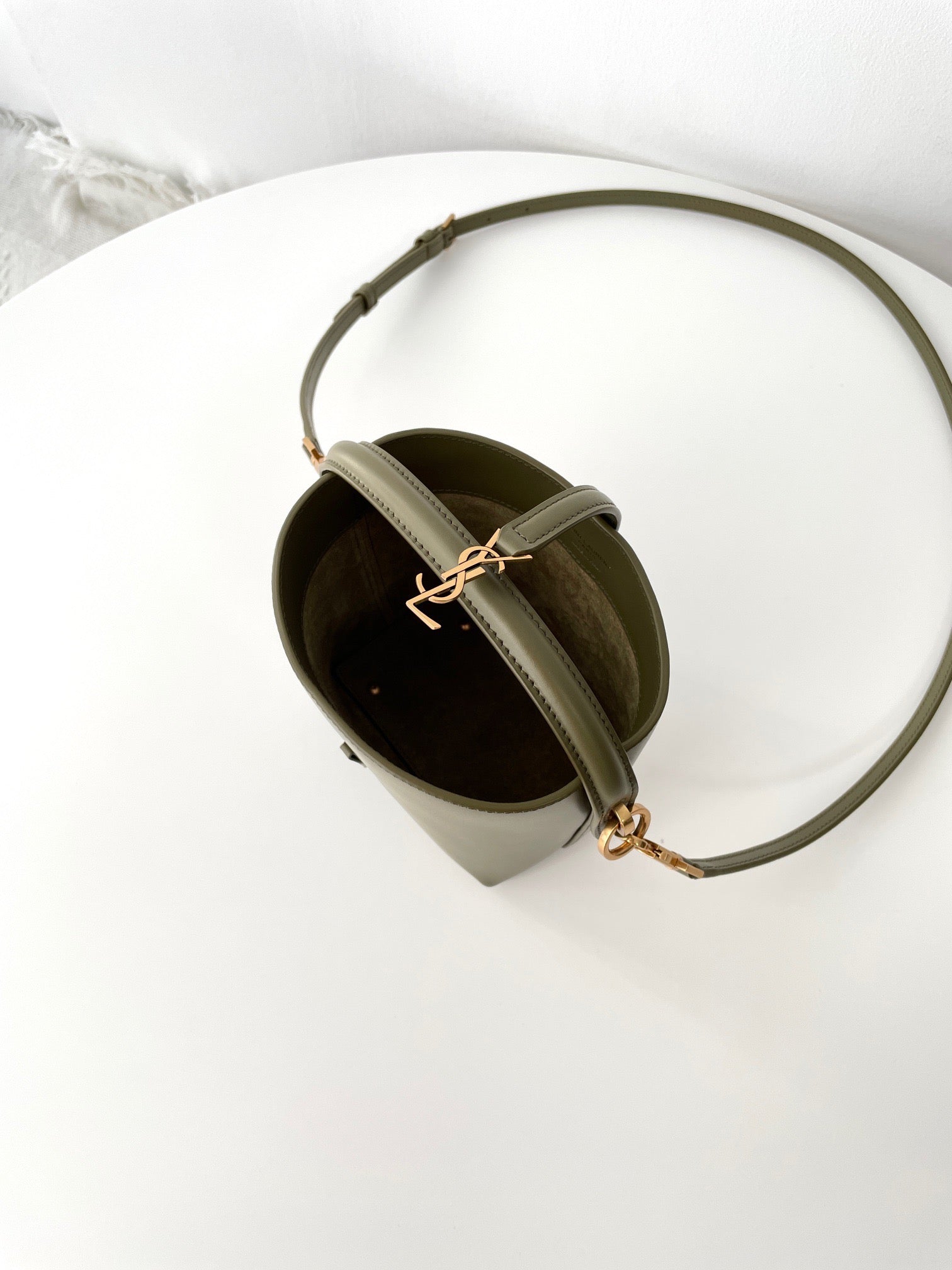 생로랑 LE 37 버킷백 미니