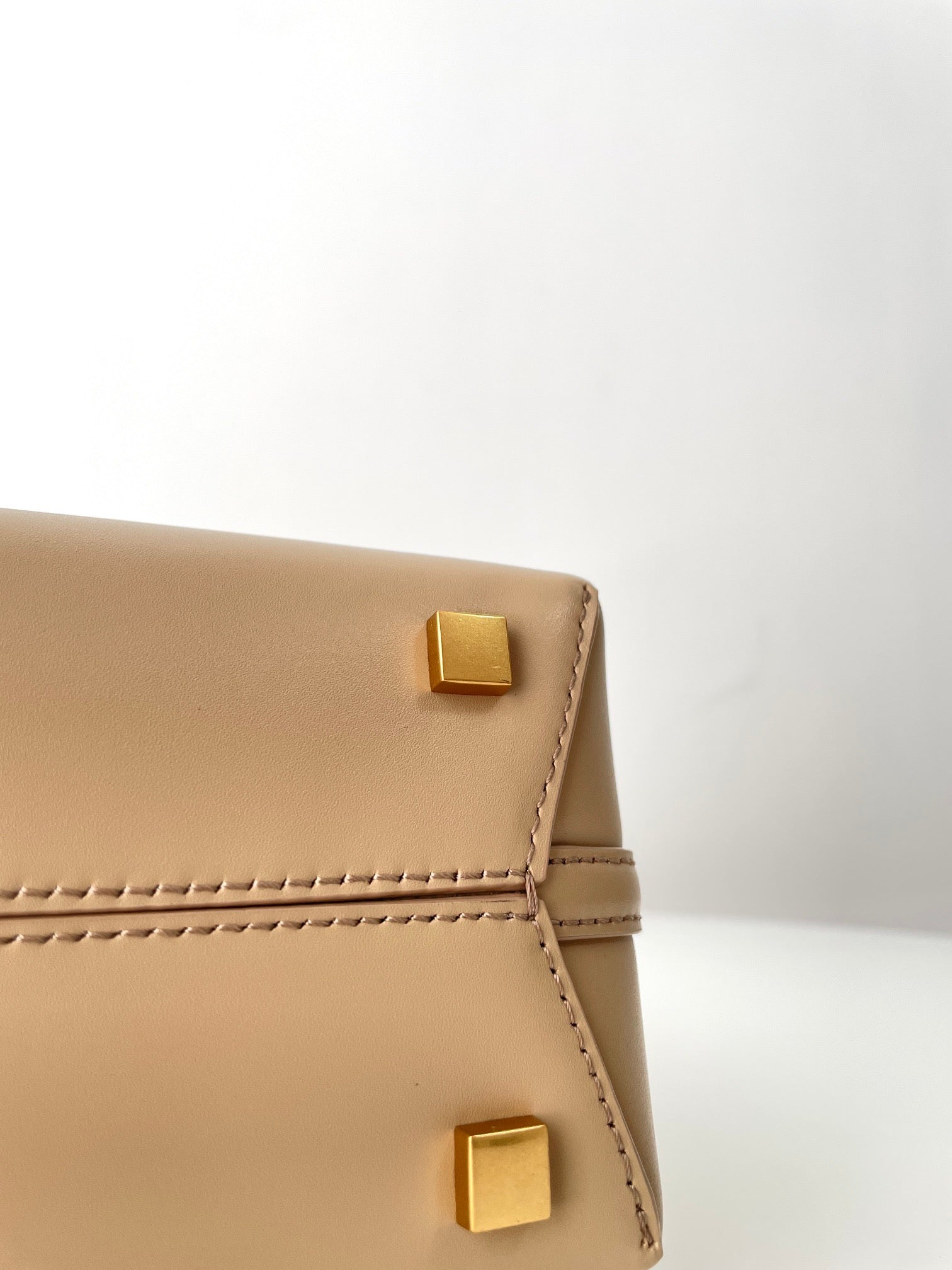 생로랑 LE 37 버킷백 미니