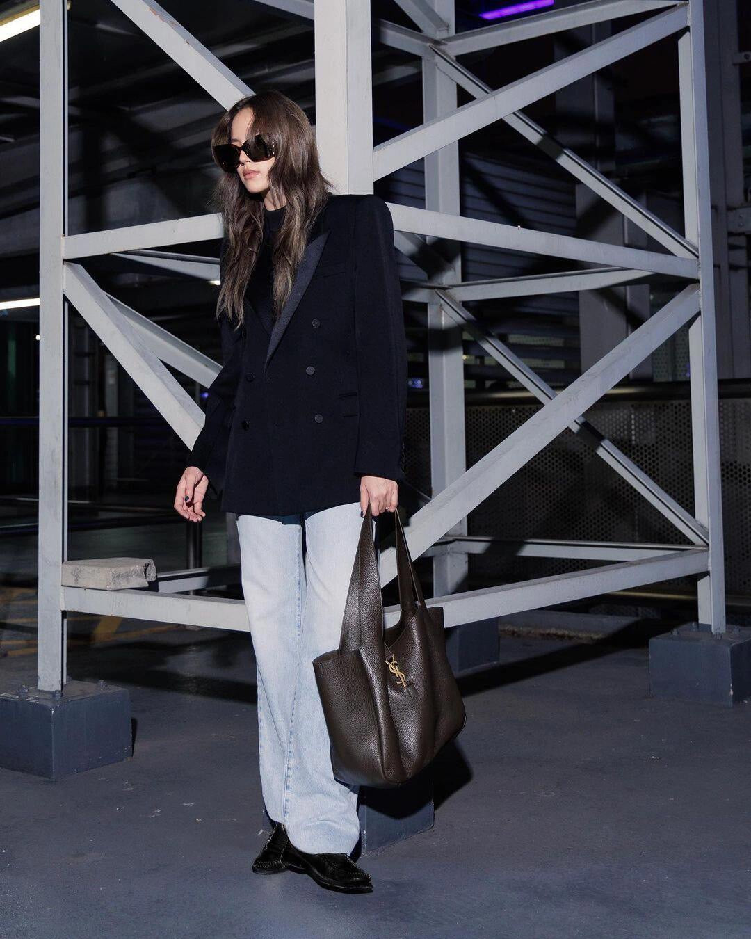 생로랑 LE 5À7 BEA 토트백 그레인 레더