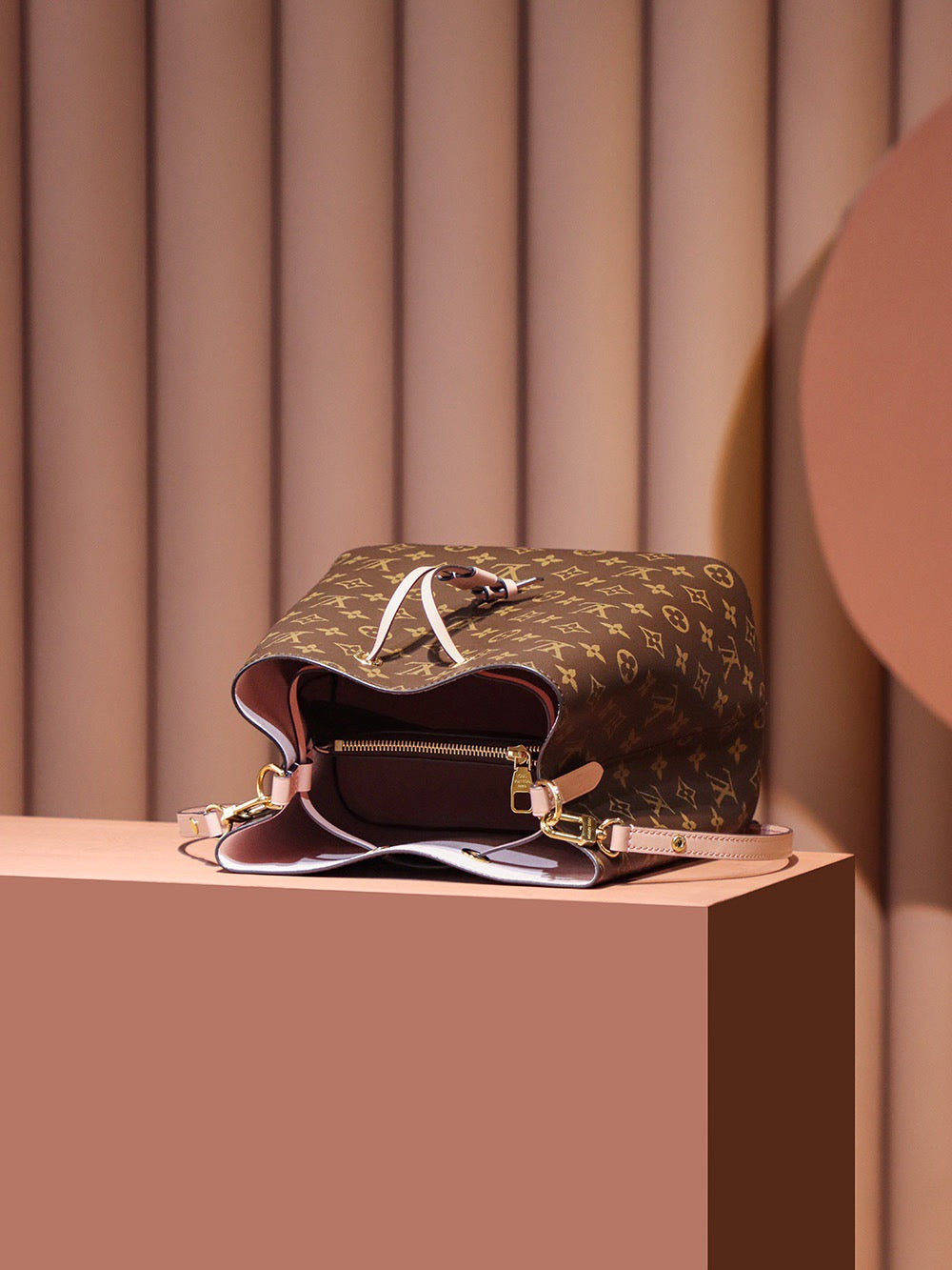 루이비통 네오노에 MM