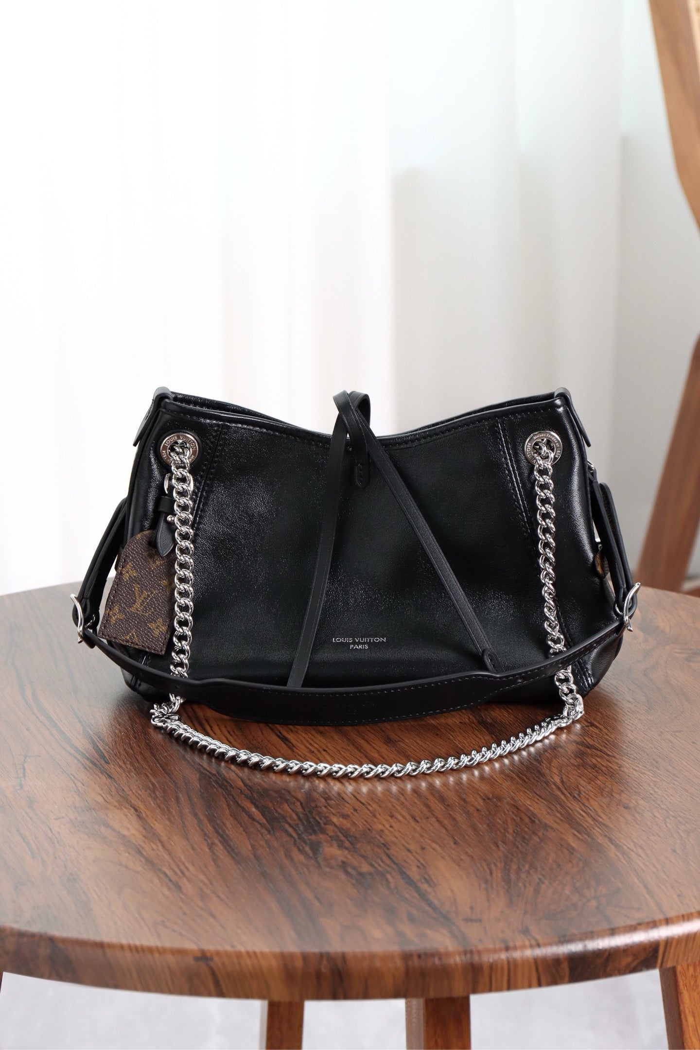 루이비통 캐리올 바이브 BB