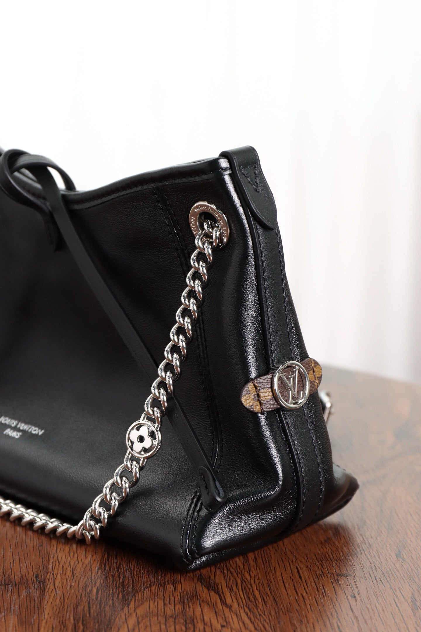 루이비통 캐리올 바이브 BB