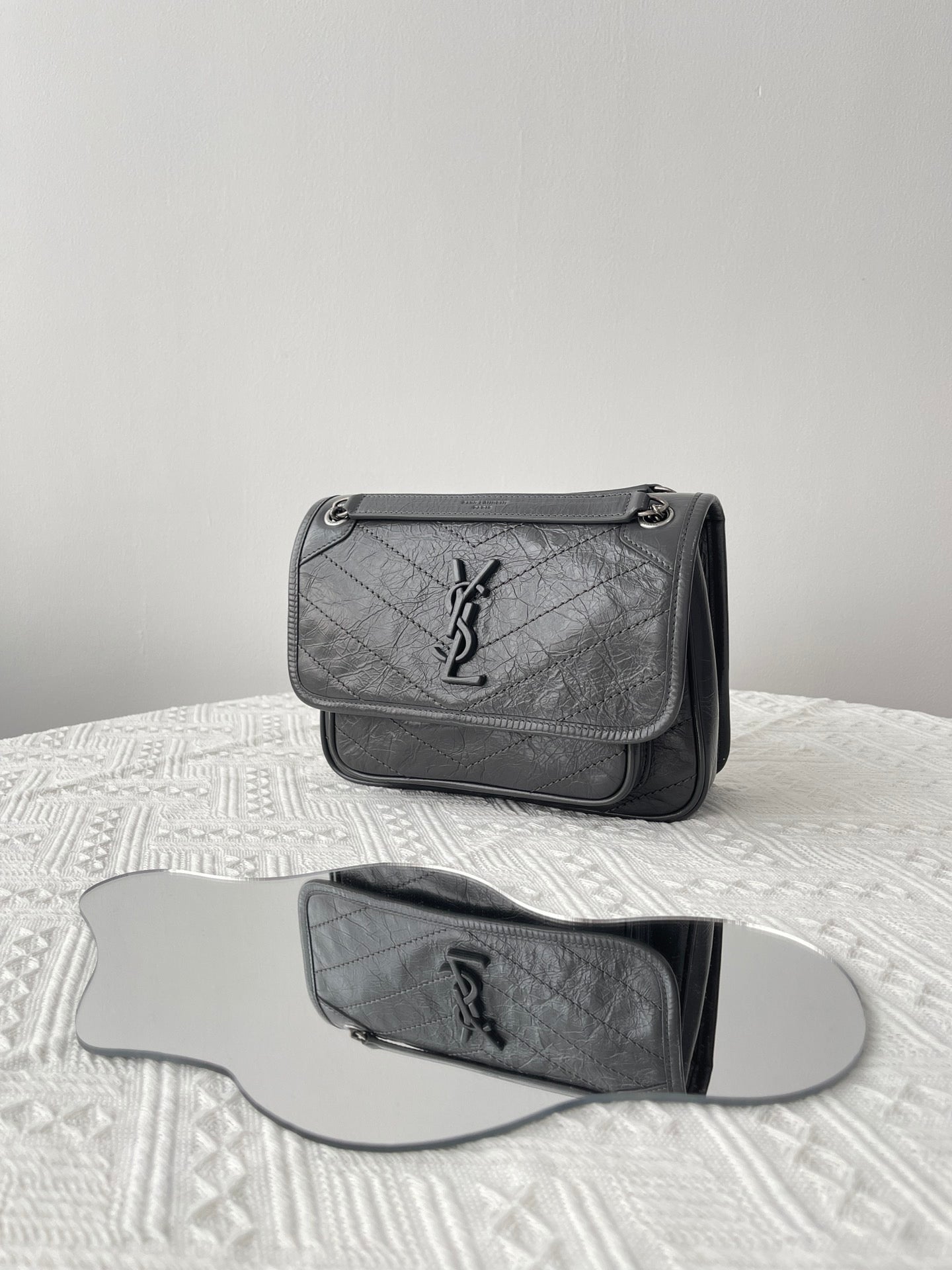 생로랑 니키백 베이비 빈티지 레더