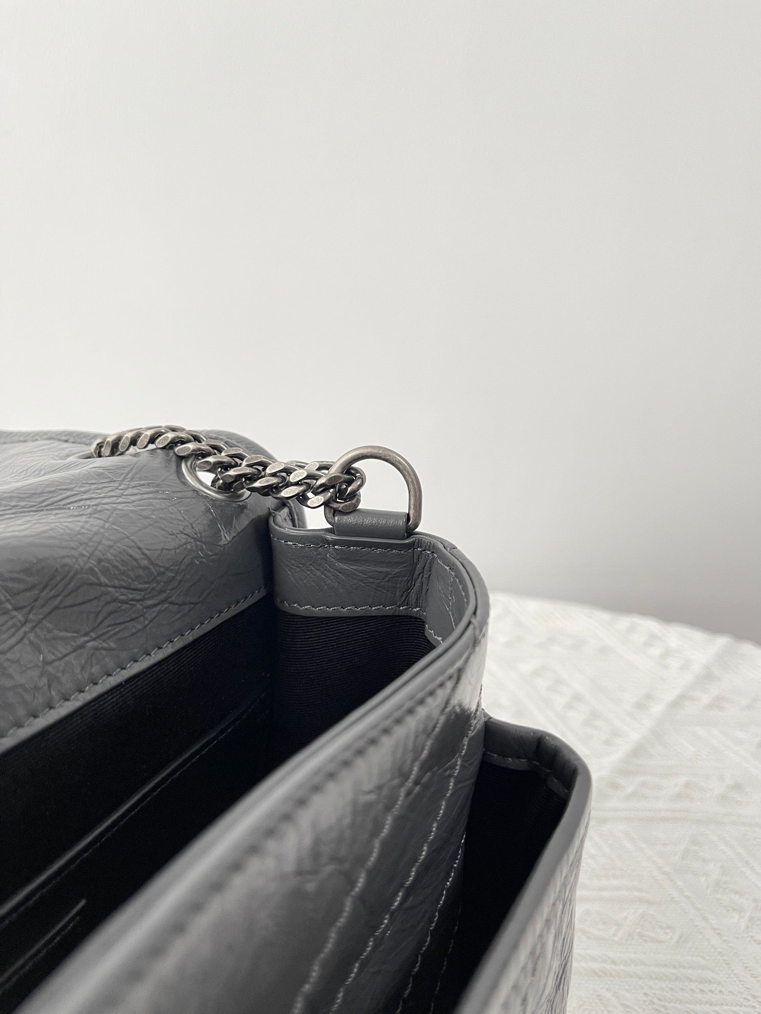 생로랑 니키백 베이비 빈티지 레더